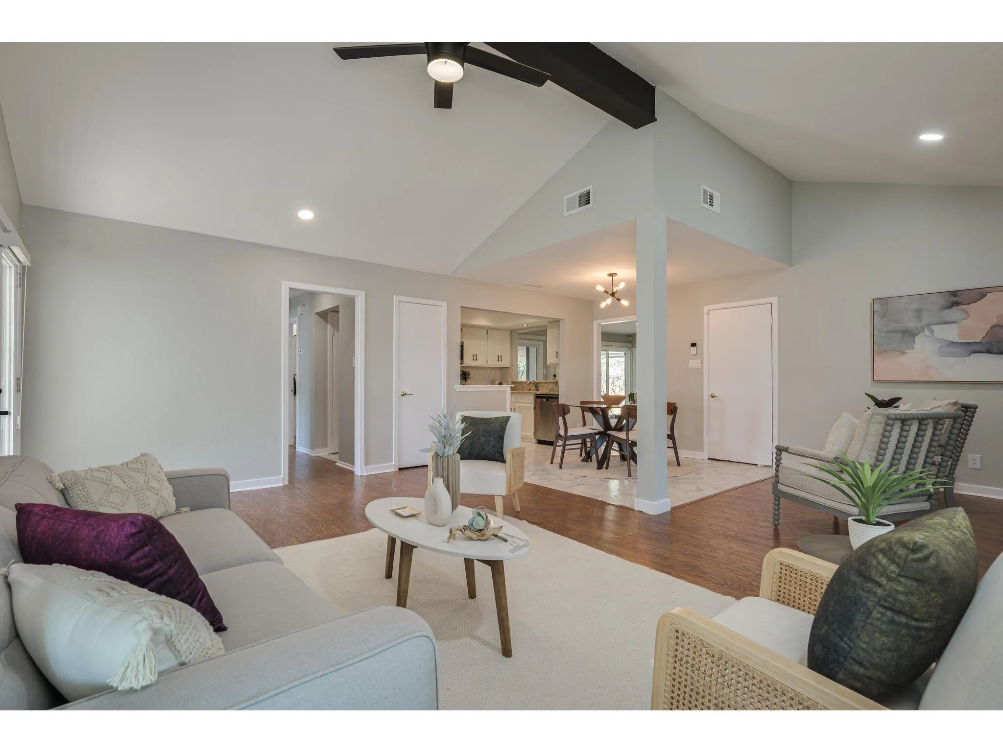Photo 4 of 3203 FOSTER LN