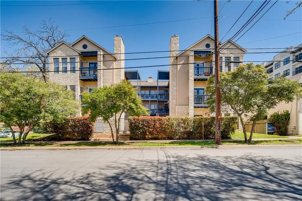 Photo of 711 W 21ST ST #304, Austin, TX, 78705