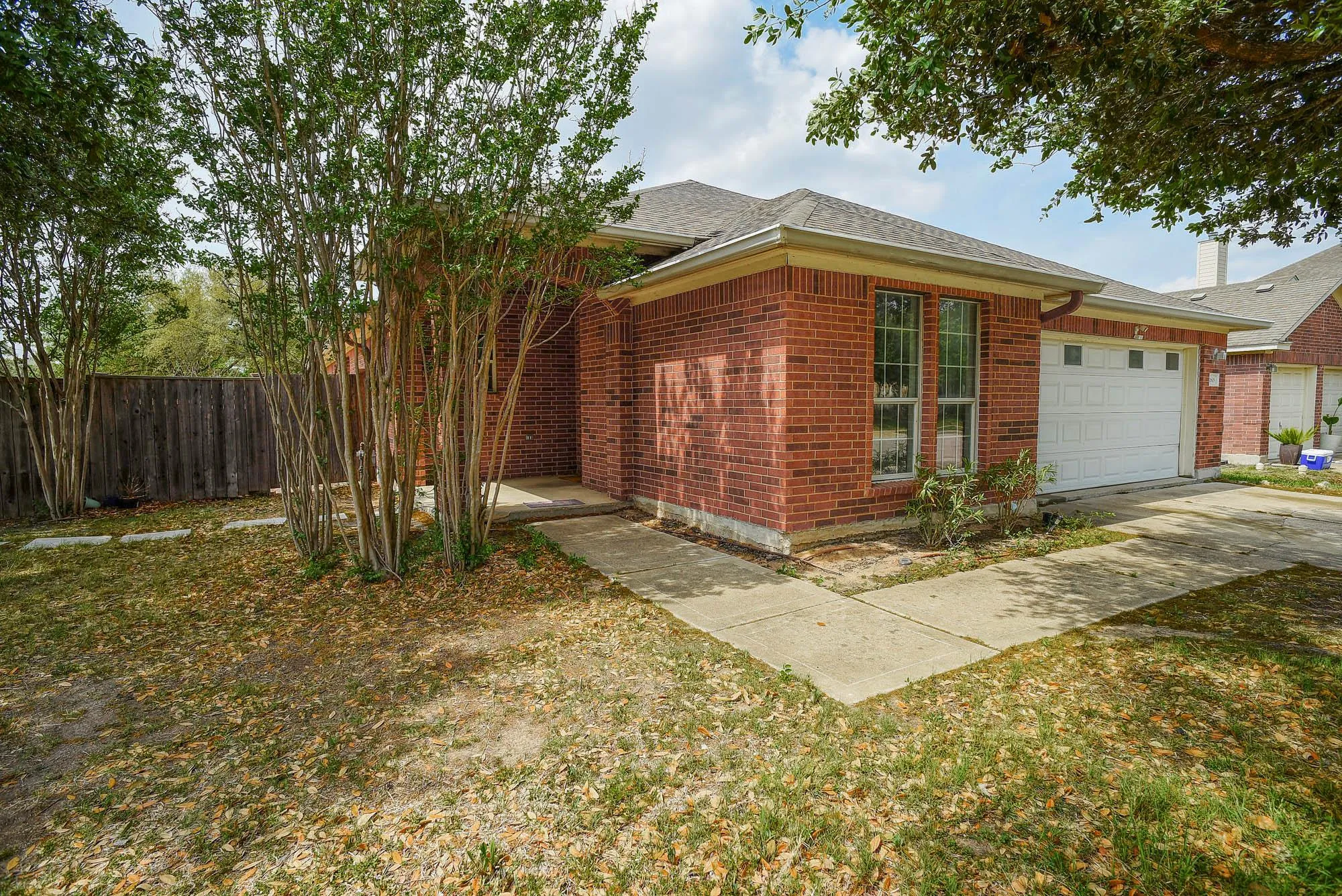 Photo 3 of 11608 PRINCE PHILLIP WAY