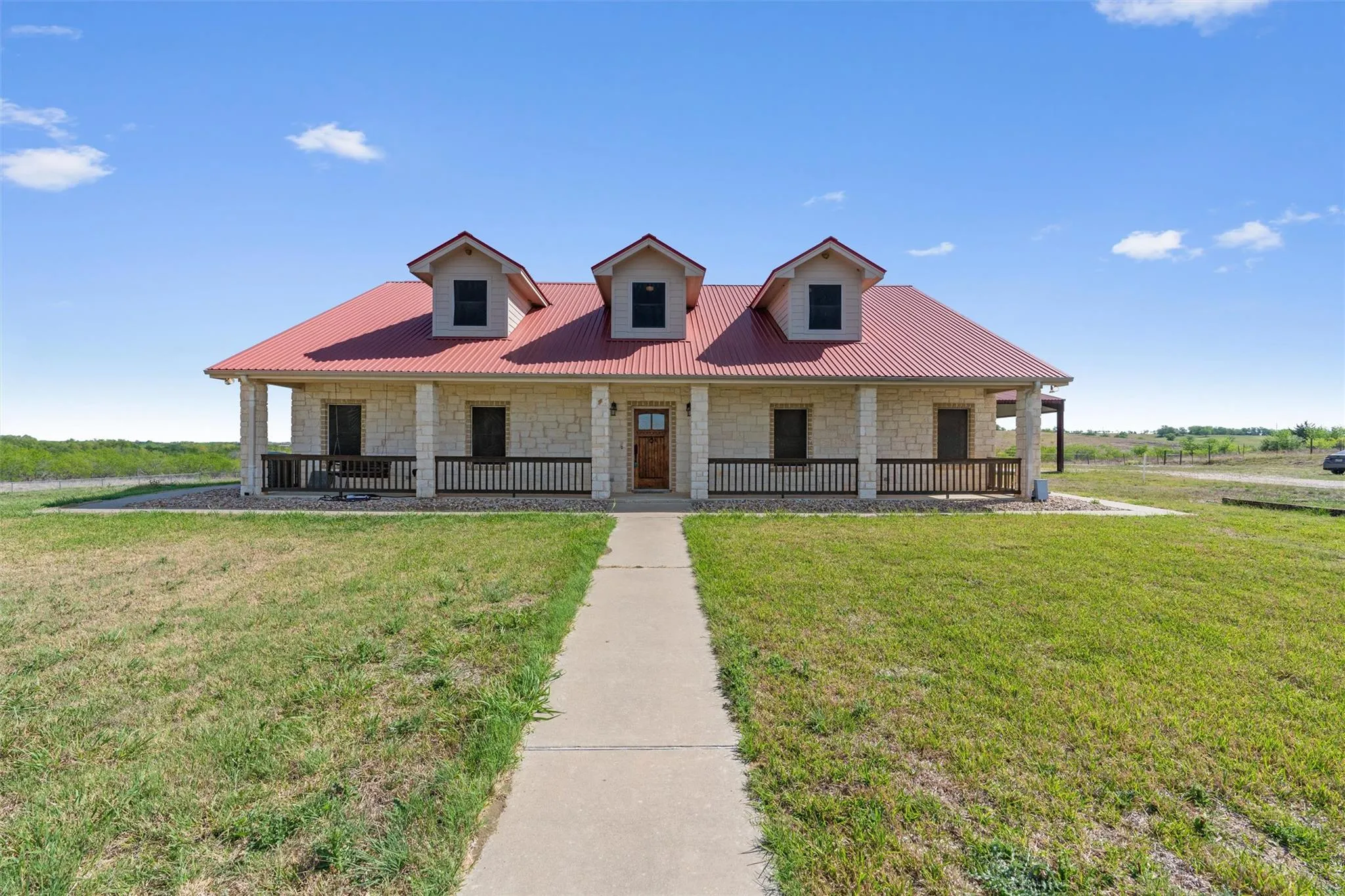 Photo of 1167 COUNTY ROAD 427, Thrall, TX, 76578