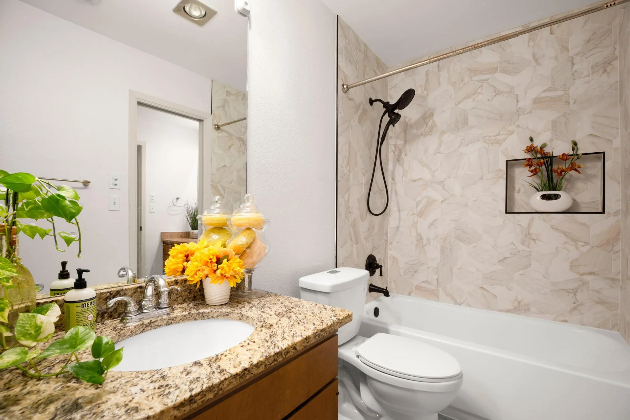 Photo 4 of 9001 PARKFIELD DR #B