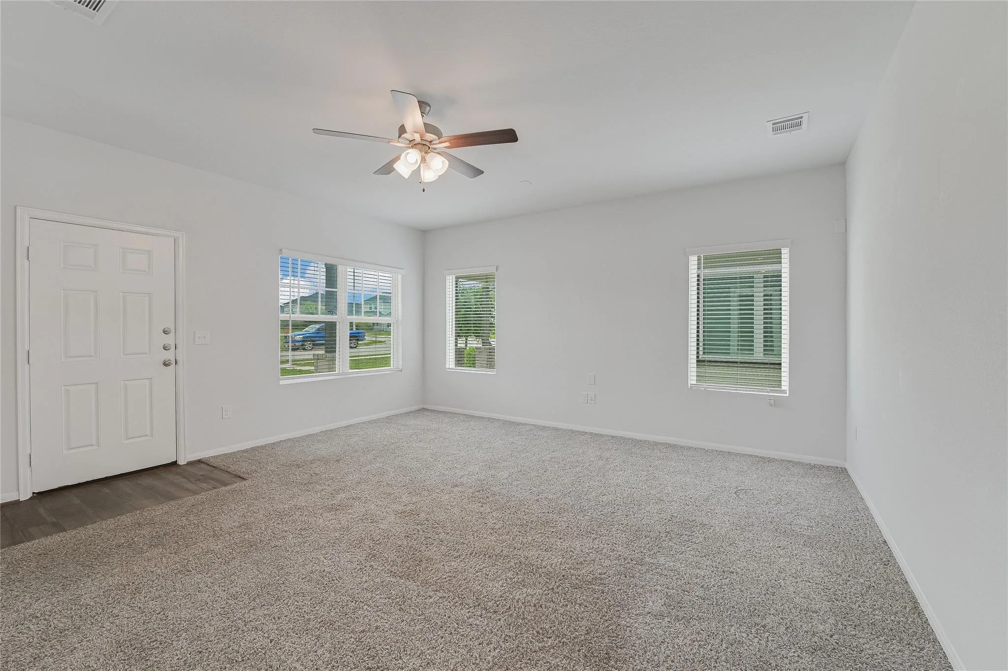 Photo 5 of 133 EVERGLADES DR
