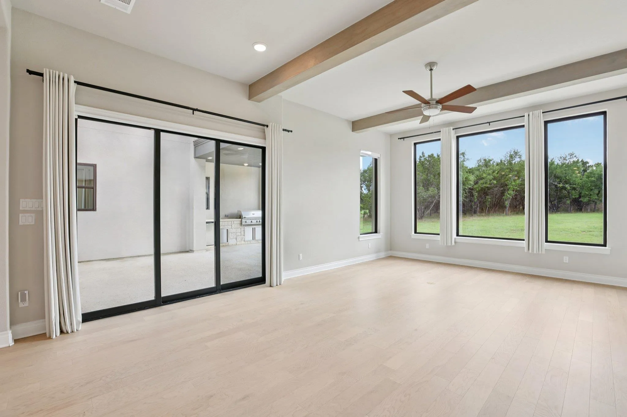 Photo of 216 SPENCE LN, Liberty Hill, TX, 78642