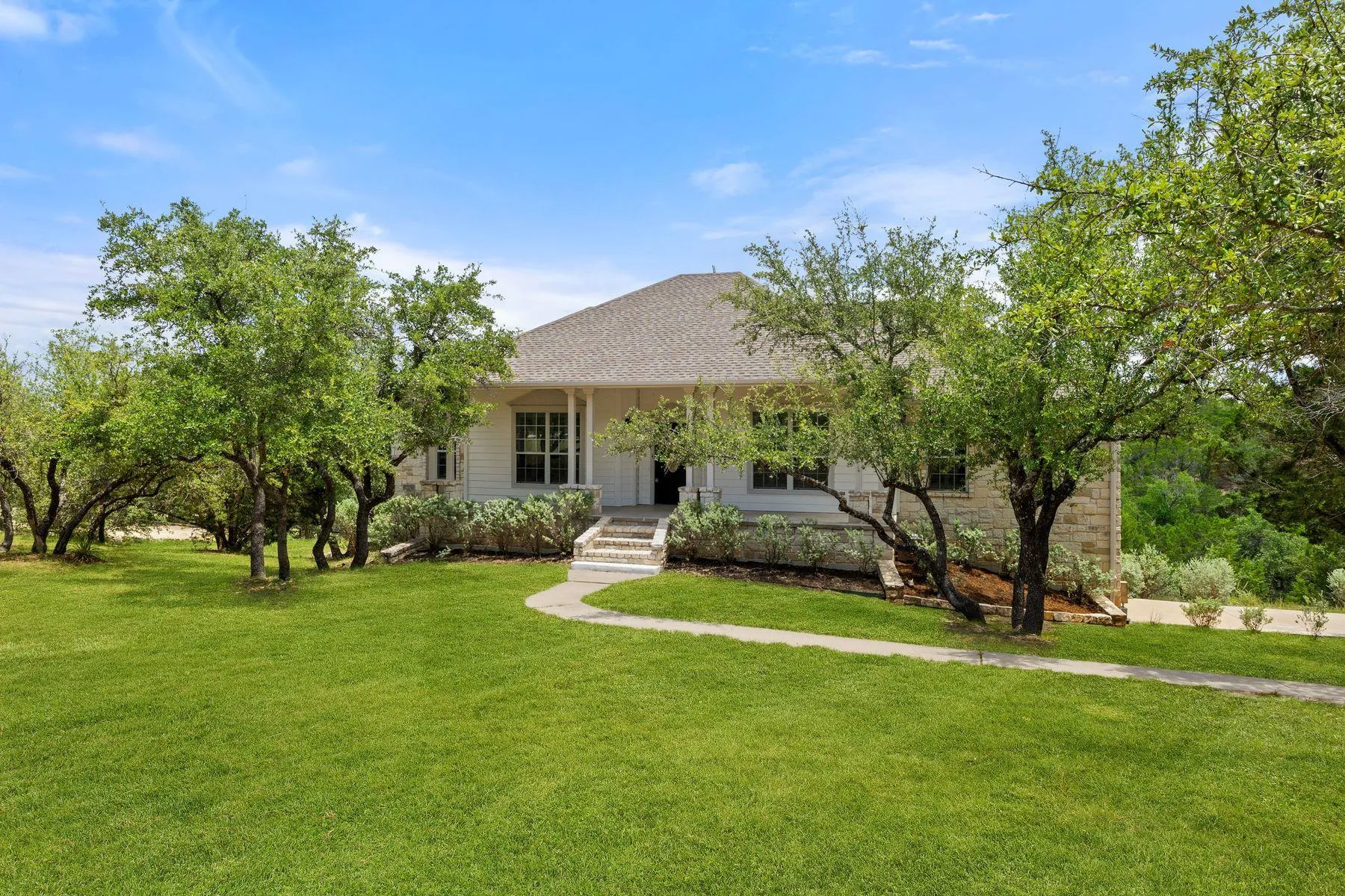 Photo of 4921 CREEK MEADOW CV, Spicewood, TX, 78669
