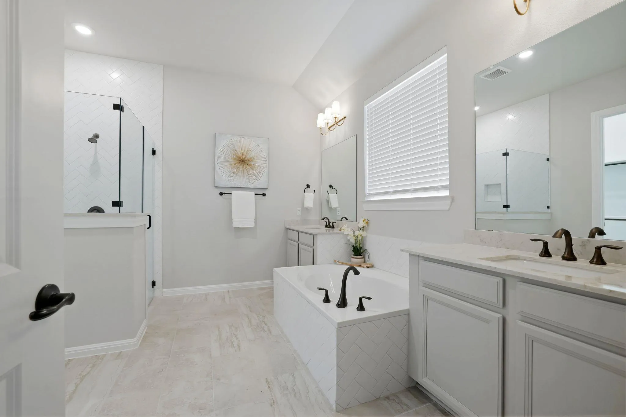 Photo 5 of 7609 PARULINE DR