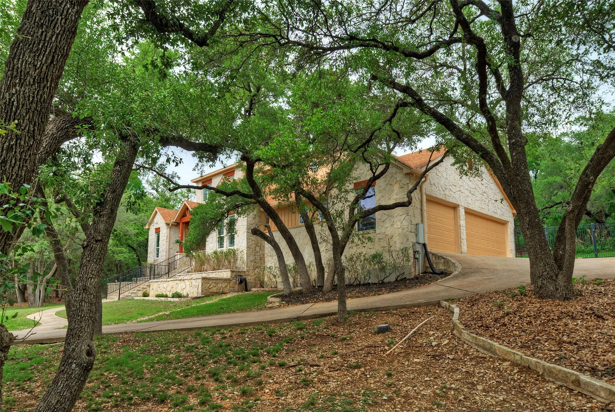 Photo 5 of 124 SUMMER OAK CT