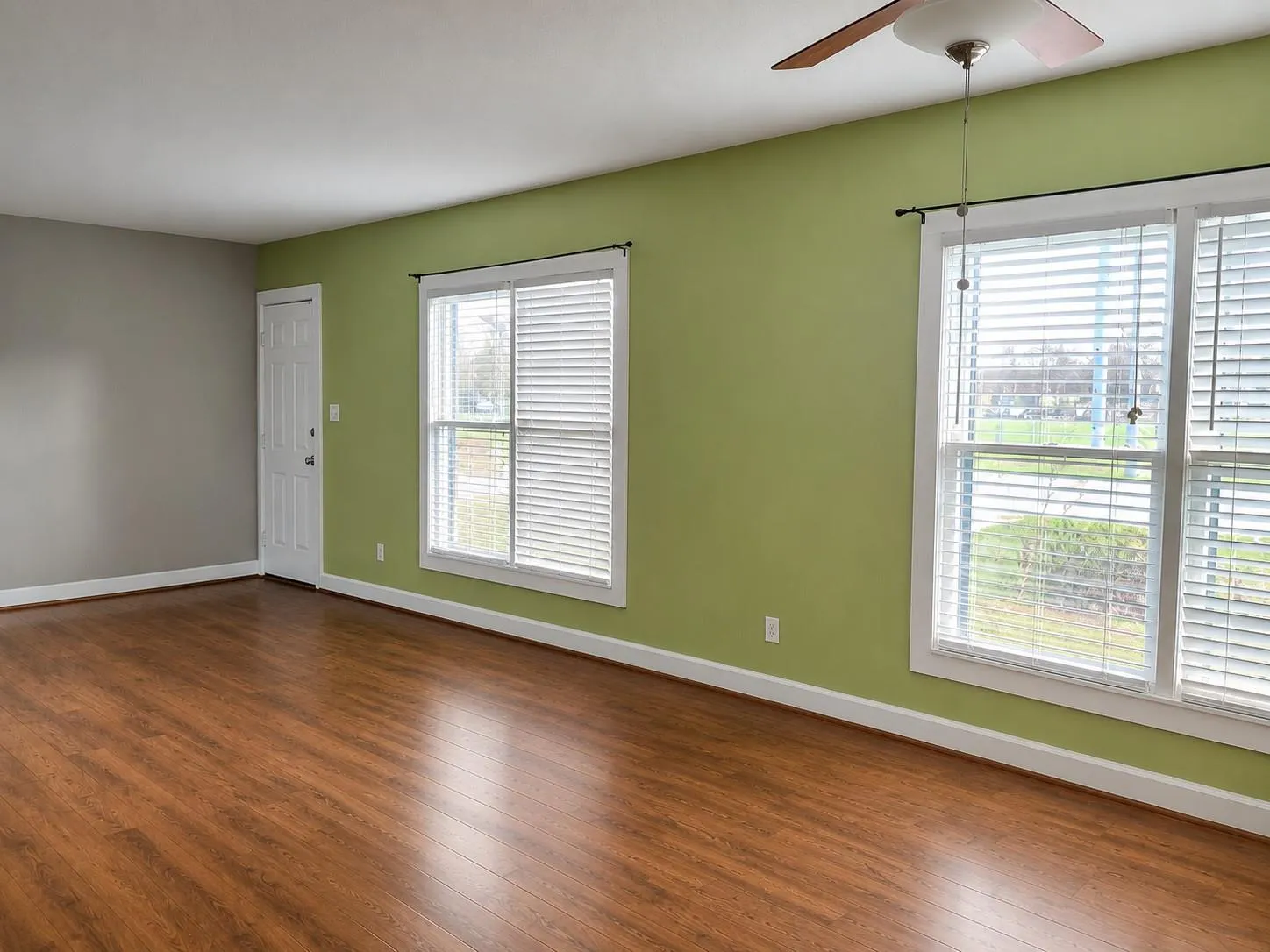 Photo 4 of 1106 AUSTIN ST