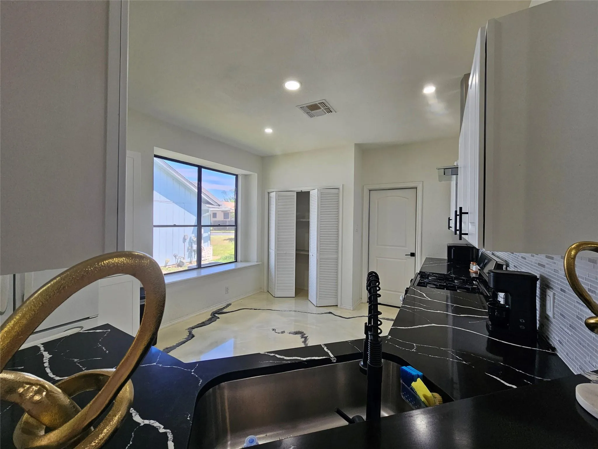 Photo 5 of 11806 PRAIRIE HEN LN