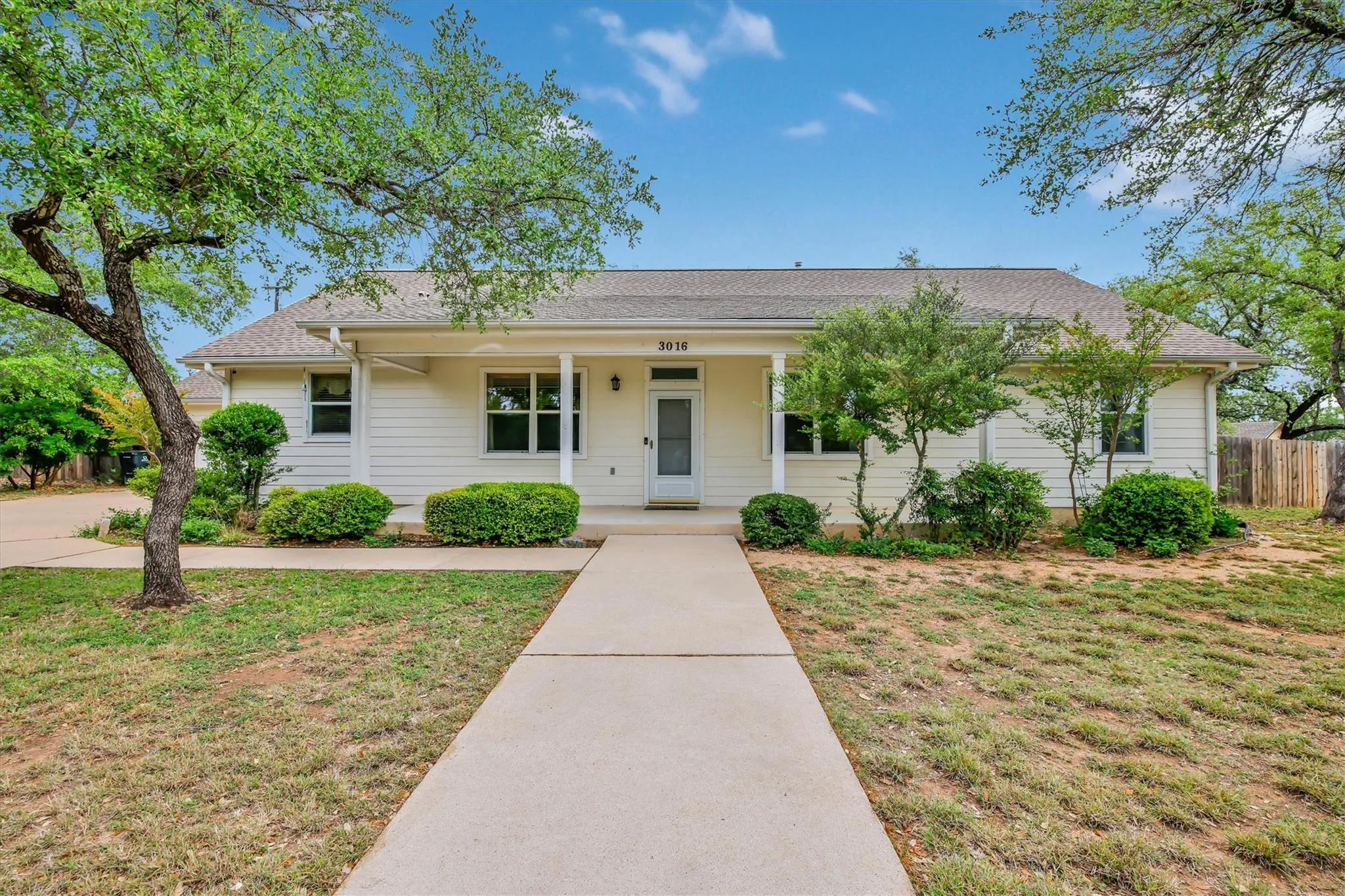 Photo of 3016 TRADEWIND DR, Spicewood, TX, 78669