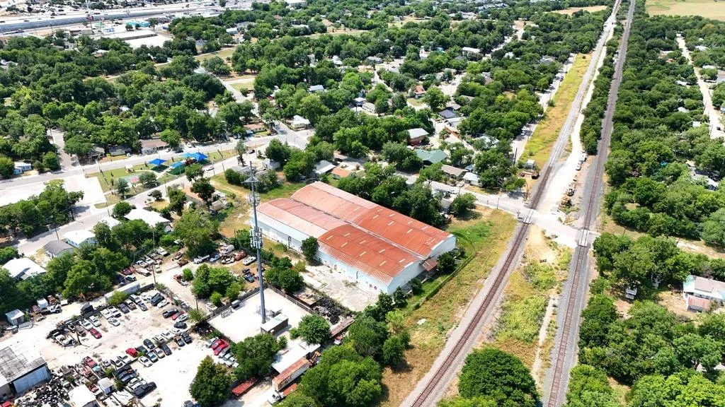 Photo 4 of 312 COMACHO ST