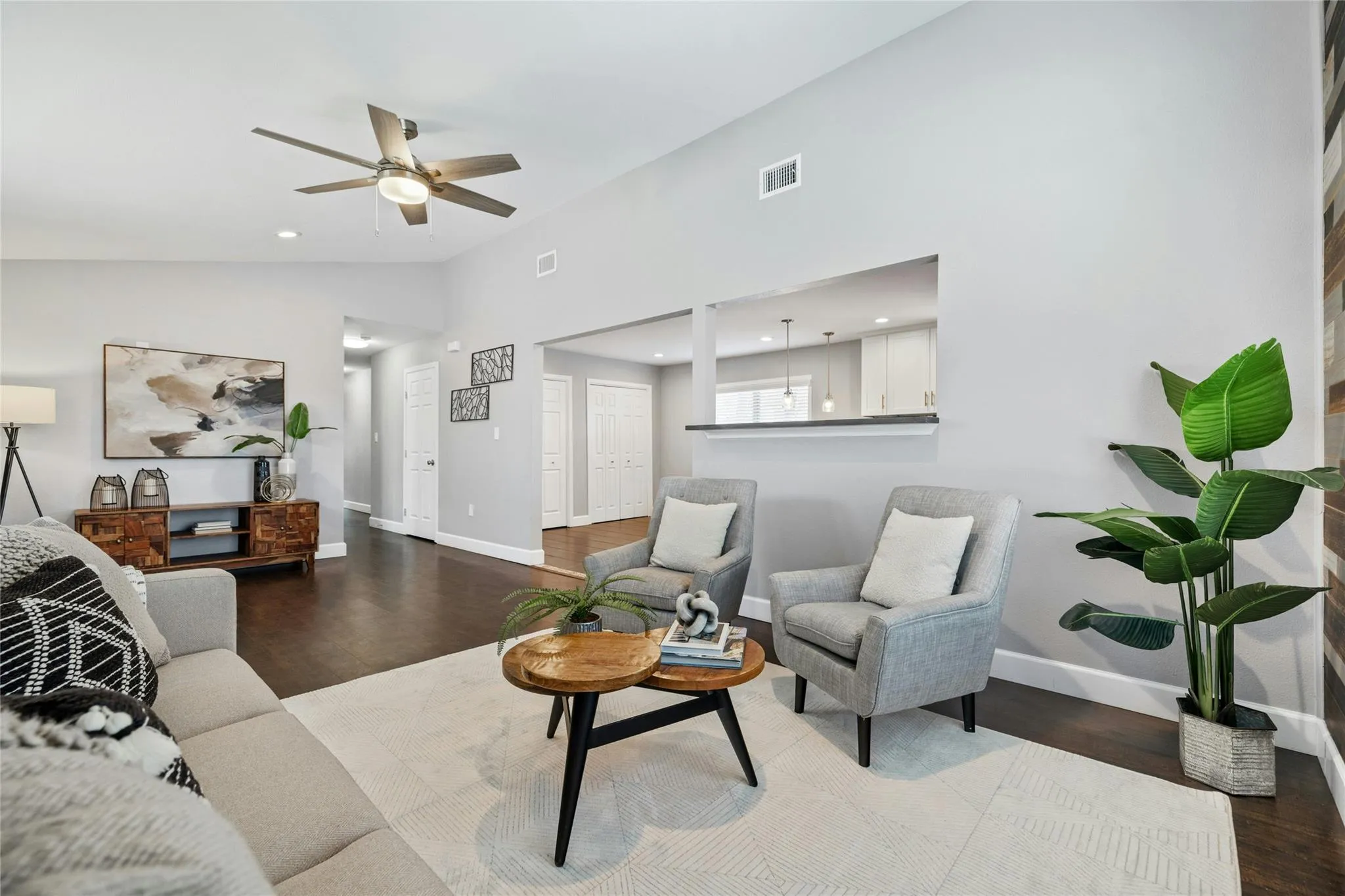 Photo 5 of 5503 MANOR RD