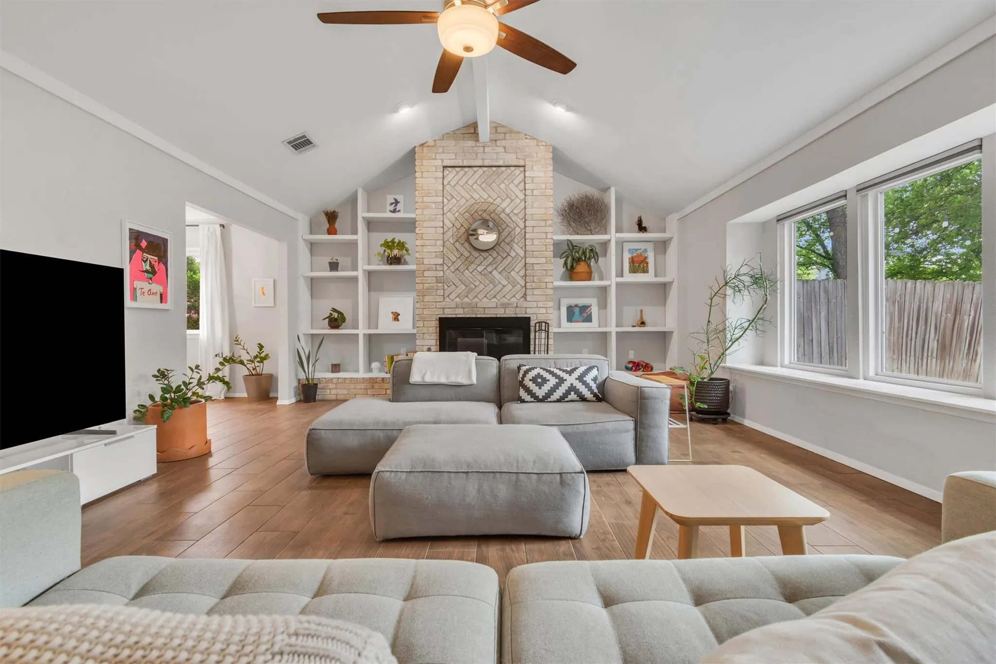 Photo 3 of 10809 PARKFIELD DR