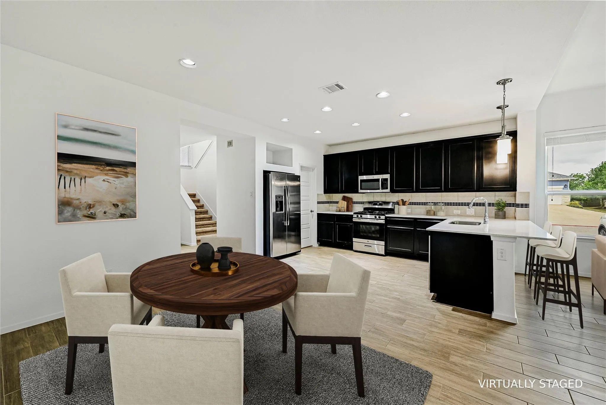 Photo 4 of 13701 RONALD W REAGAN BLVD #68
