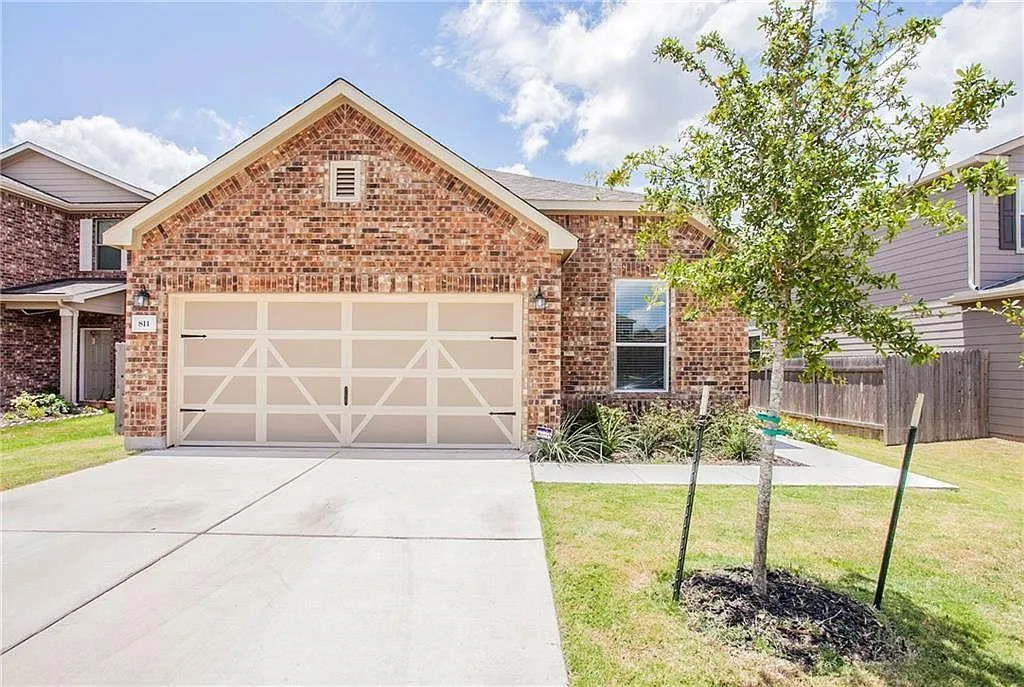 Photo of 811 SAWBUCK DR, Pflugerville, 78660