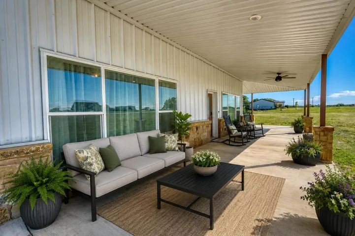 Virtually staged patio