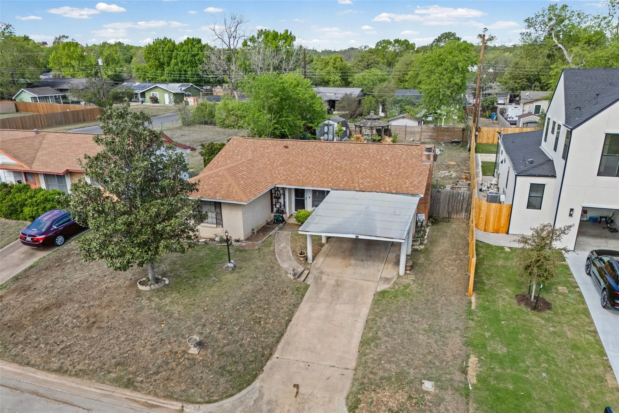 Photo 2 of 2510 LITTLE JOHN LN