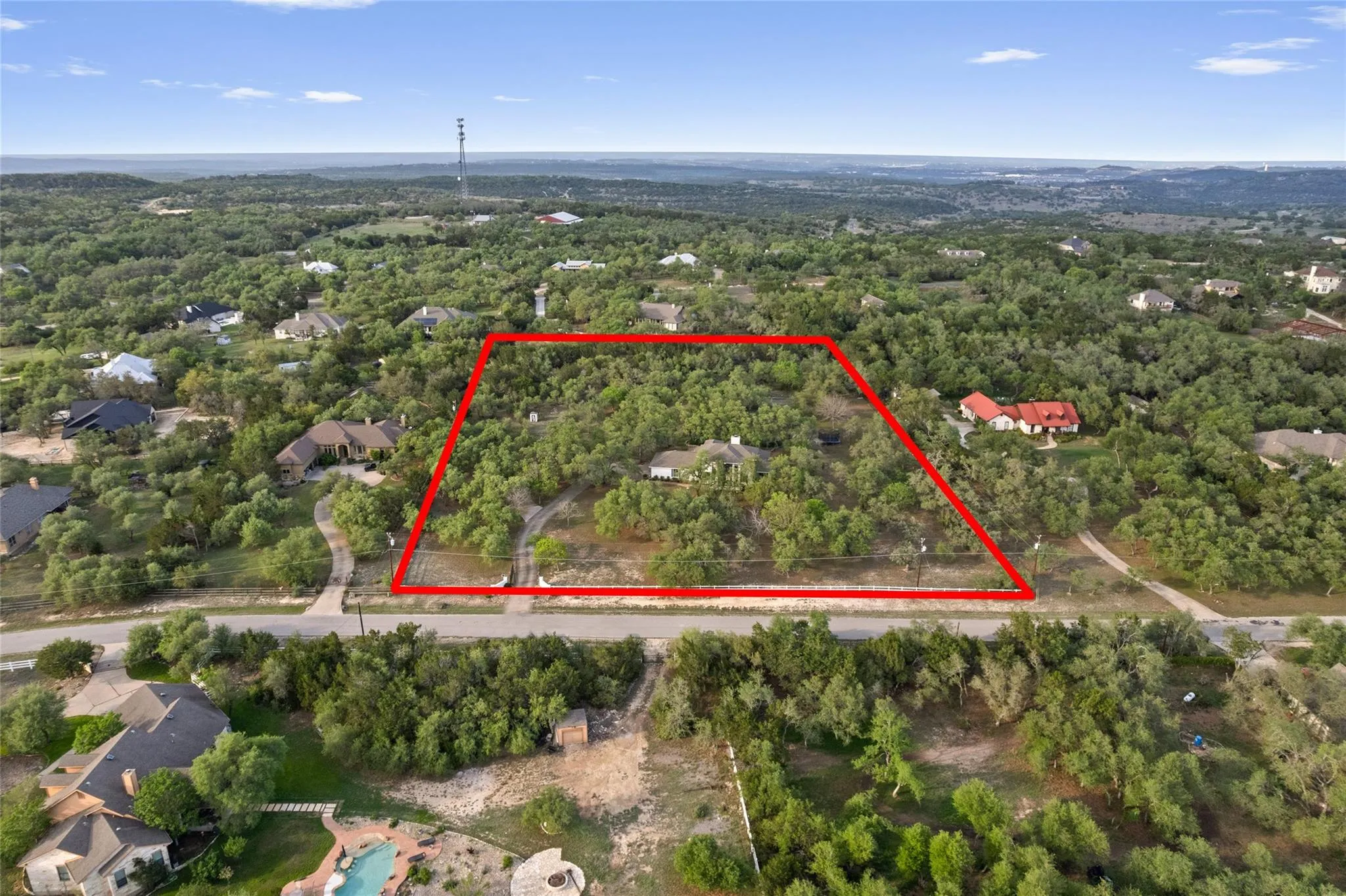 Photo 4 of 606 WINCHESTER DR
