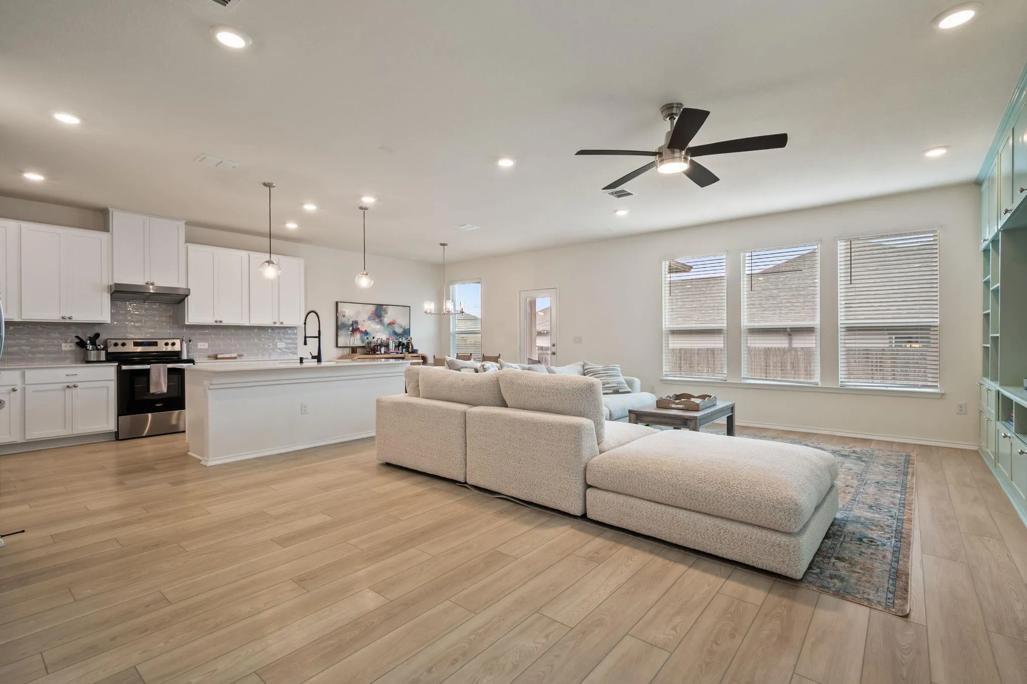 Photo of 7805 HOUSE FINCH DR, Austin, TX, 78744