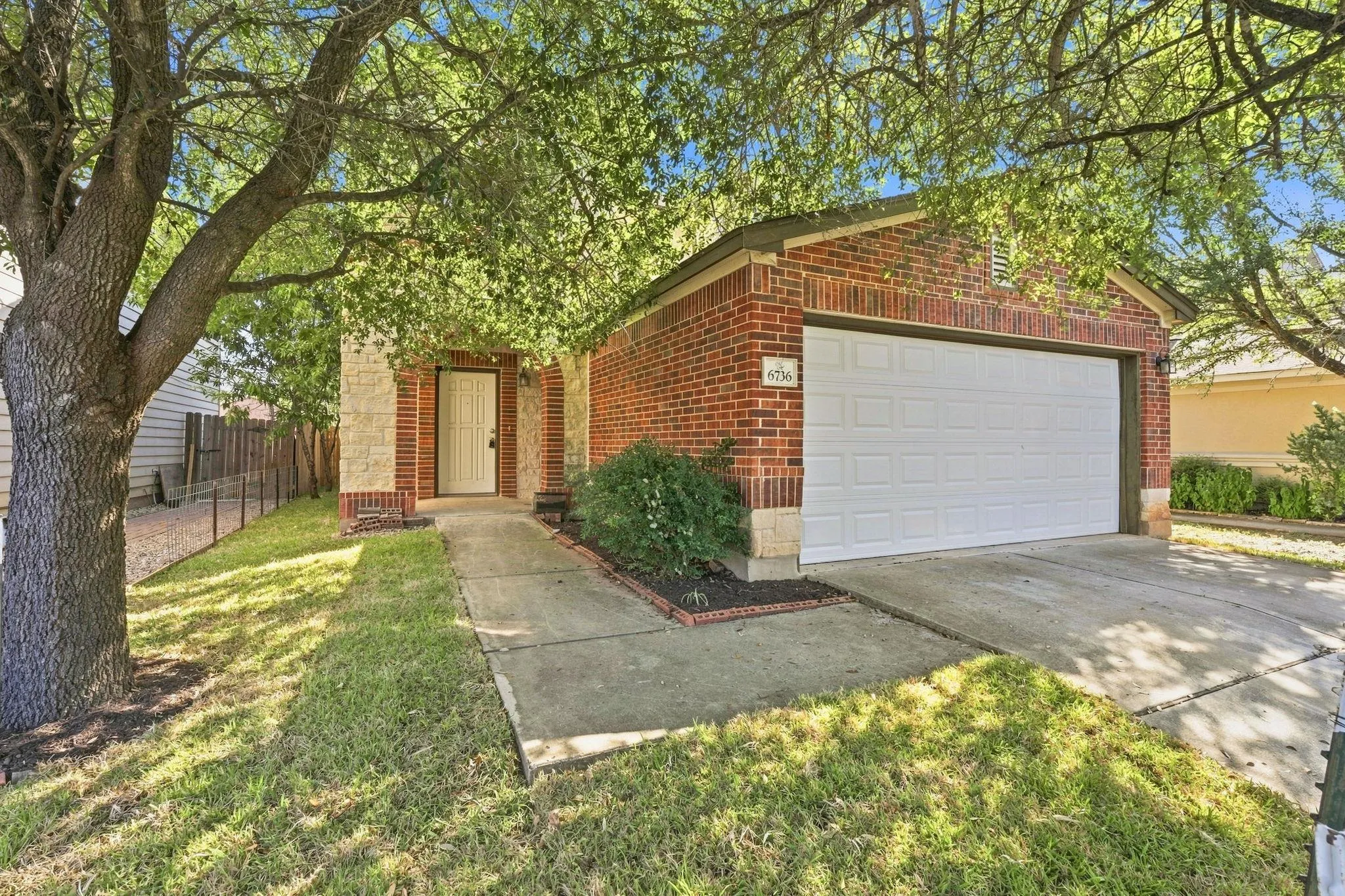 Photo 3 of 6736 CORNISH HEN LN
