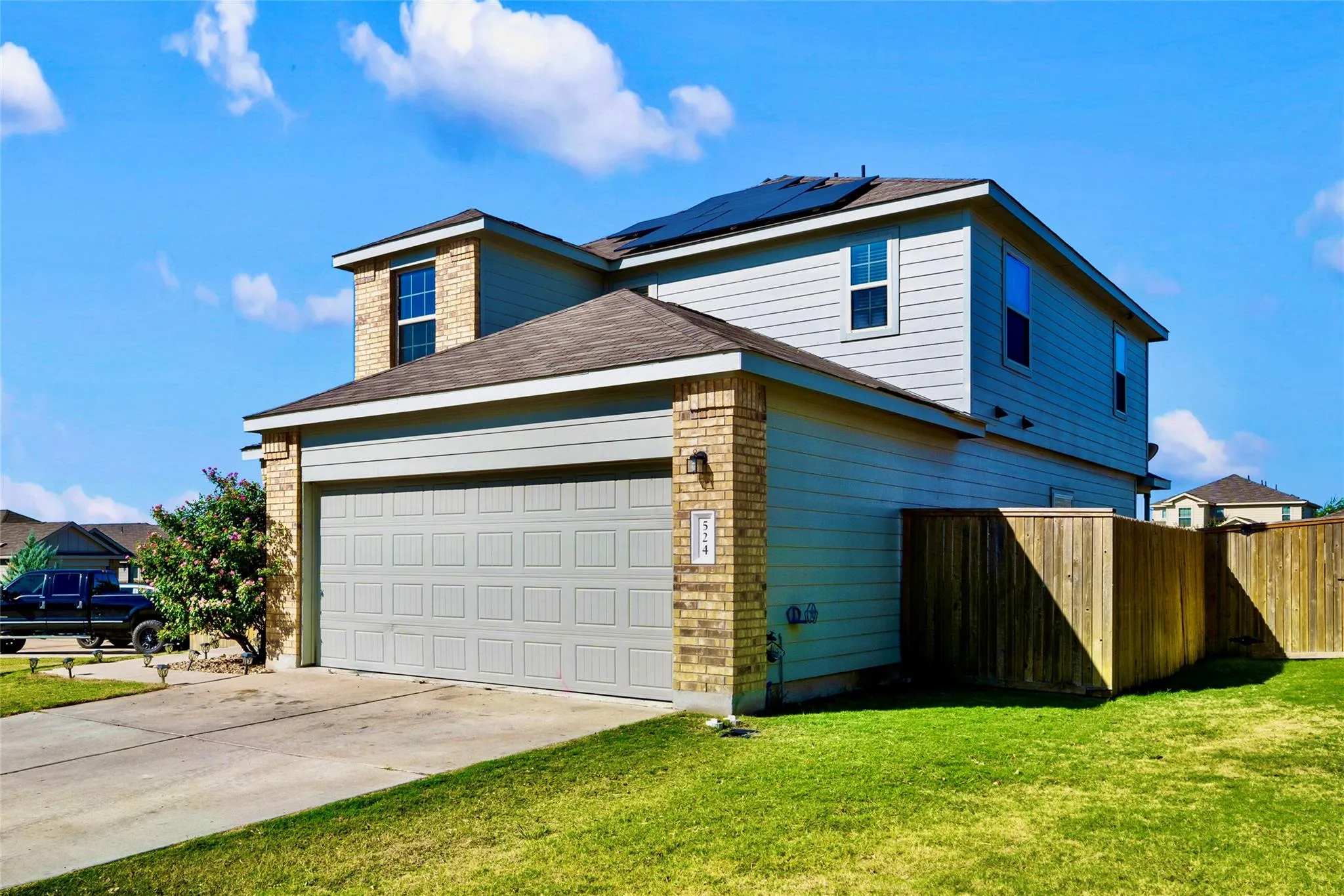 Photo 2 of 524 CIRCLE WAY #12F