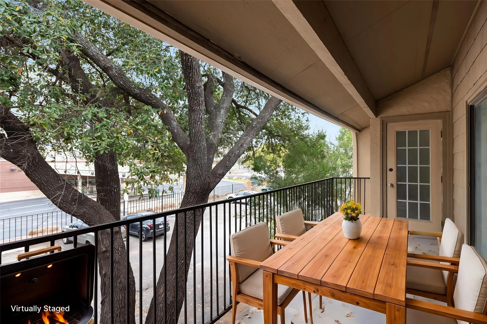 Photo 5 of 1202 THORPE LN #216