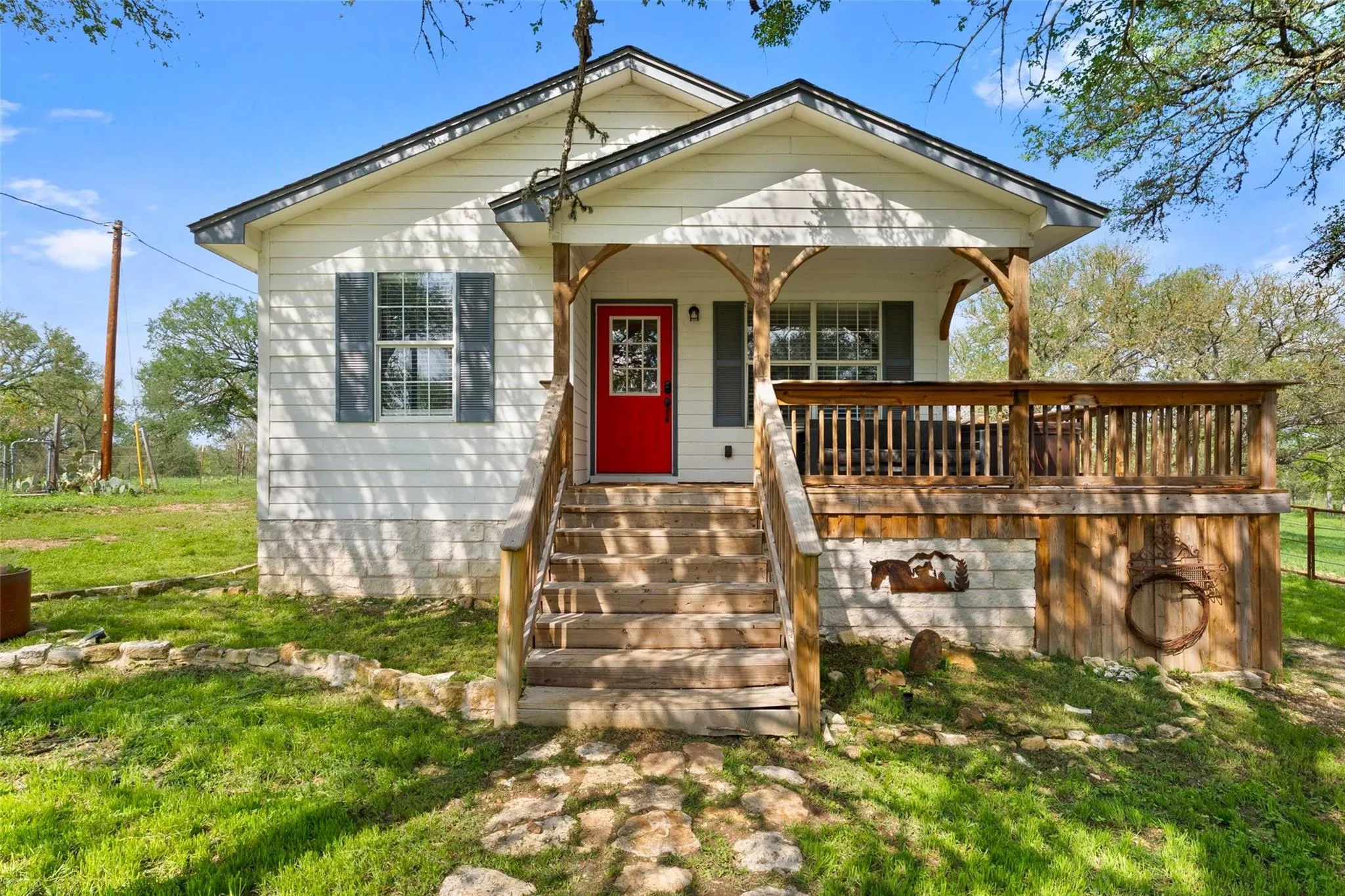 Photo of 274 OLD AUSTIN TRL, Elgin, TX, 78621