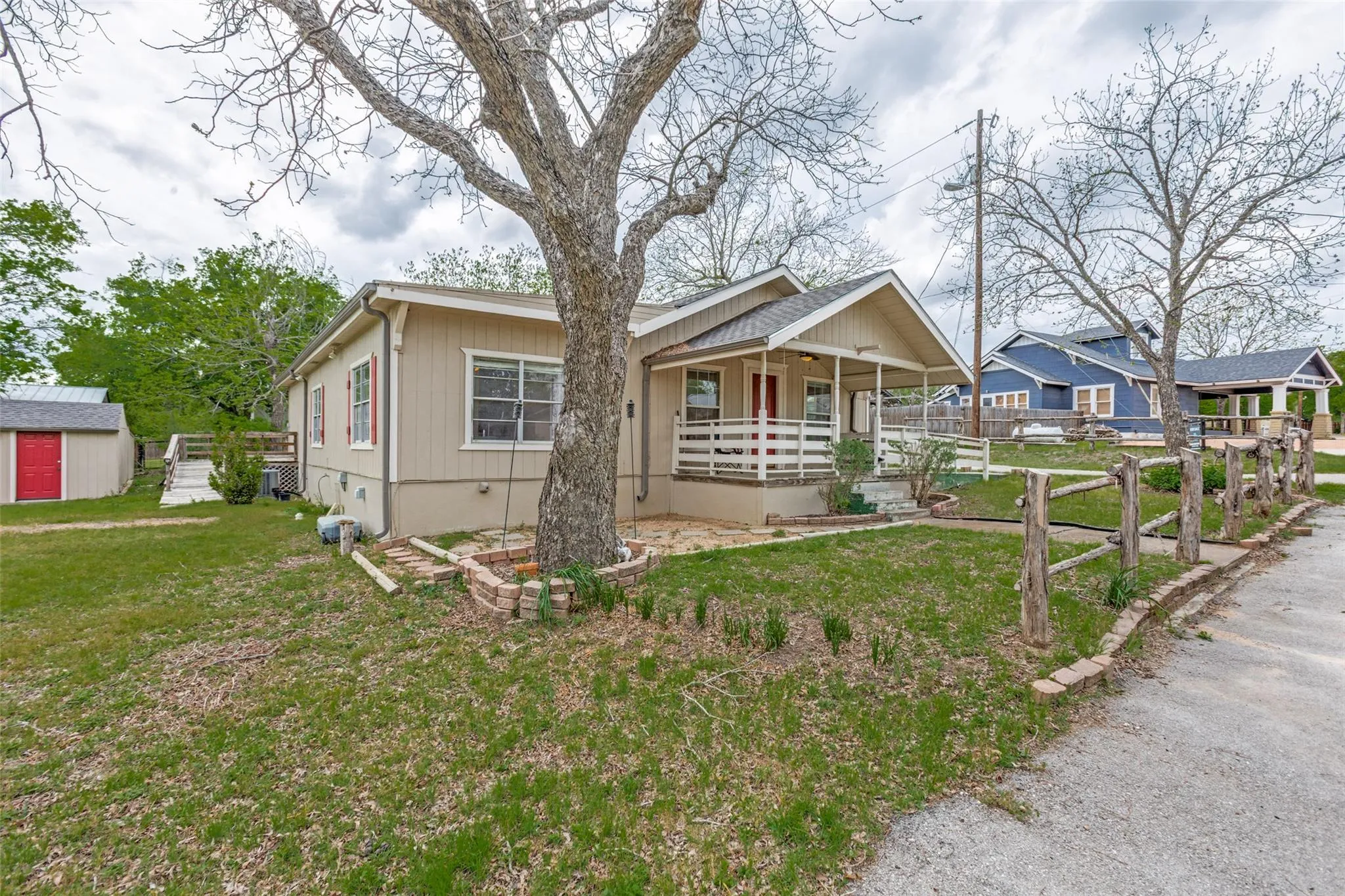 Photo of 201 CHURCH HILL LN, Liberty Hill, TX, 78642