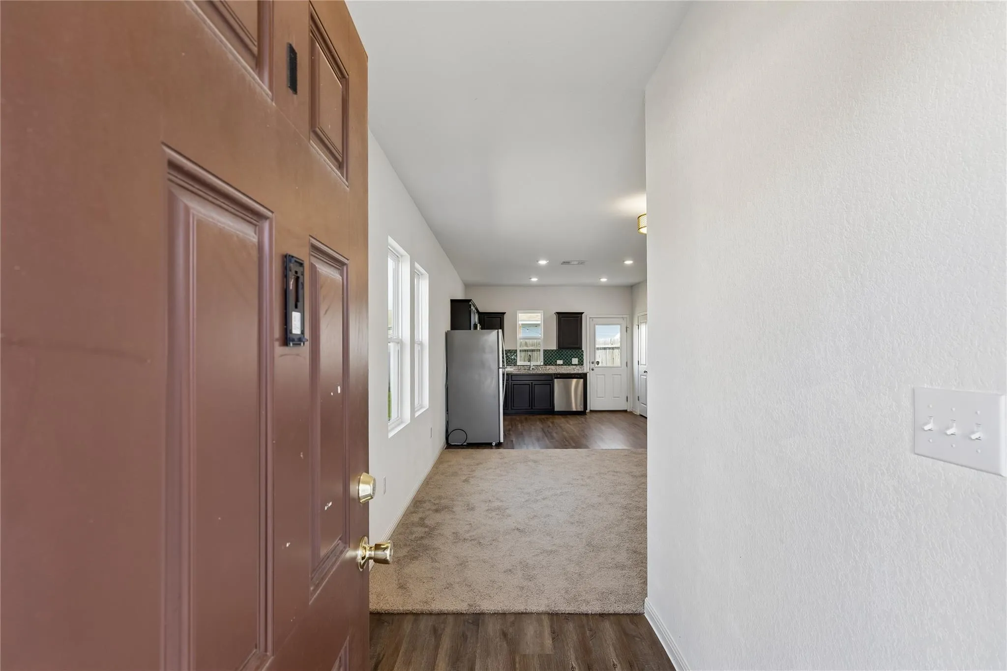 Photo 3 of 124 PEONY LN