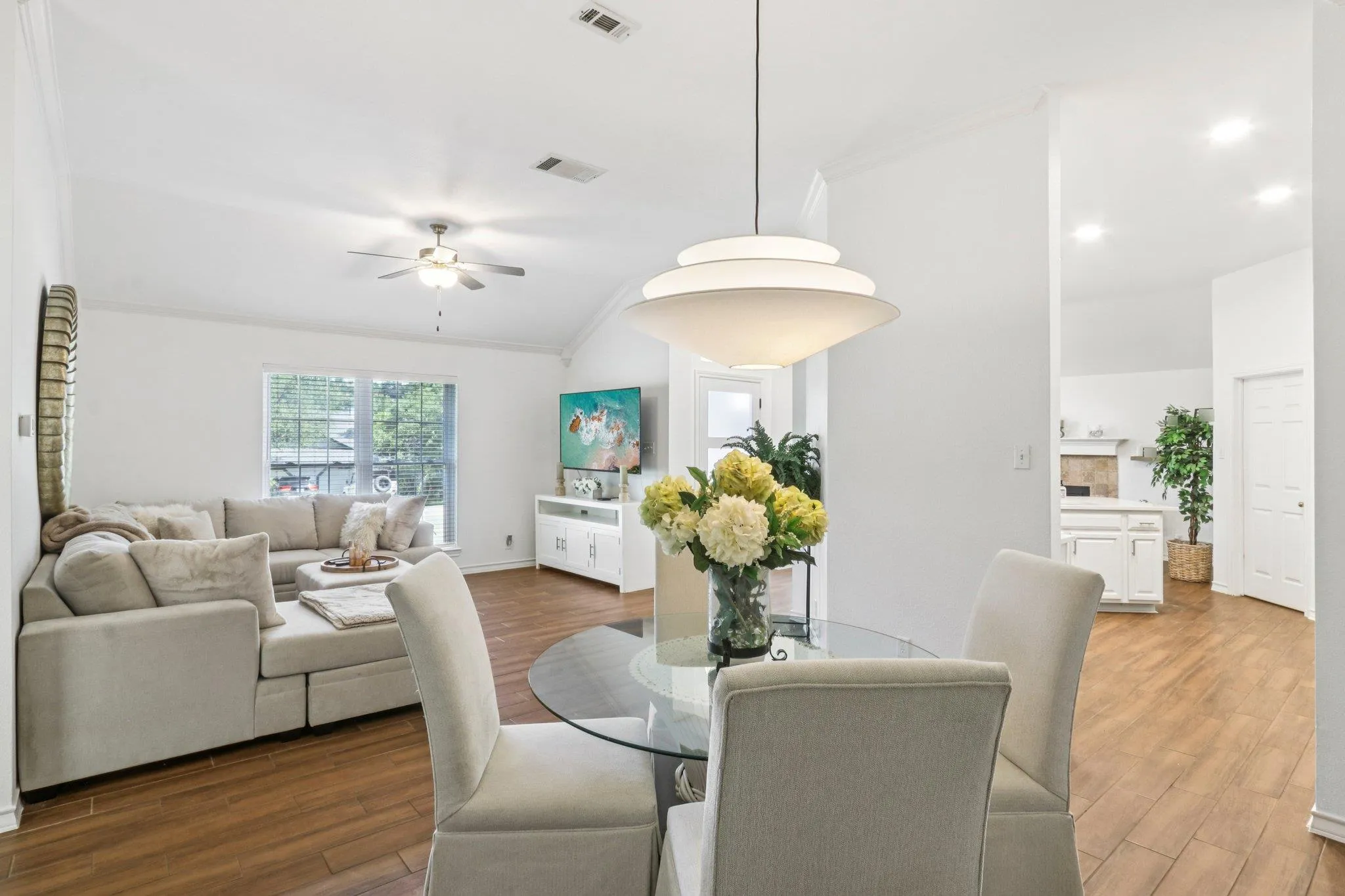 Photo 5 of 201 SAILMASTER ST