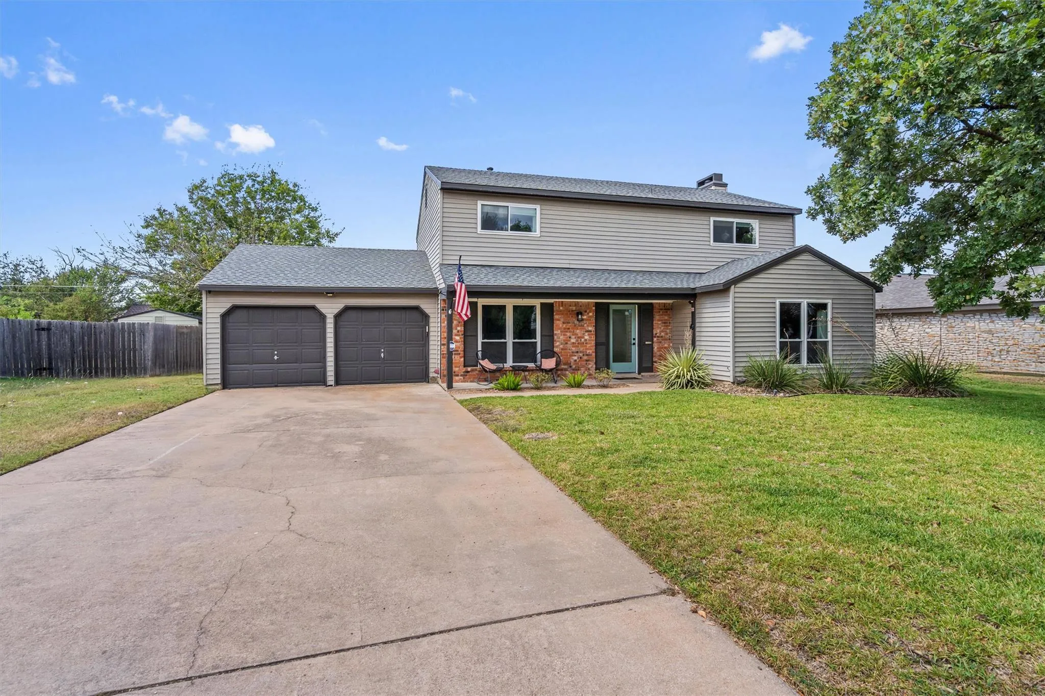 Photo 3 of 1602 ROCK CREEK DR