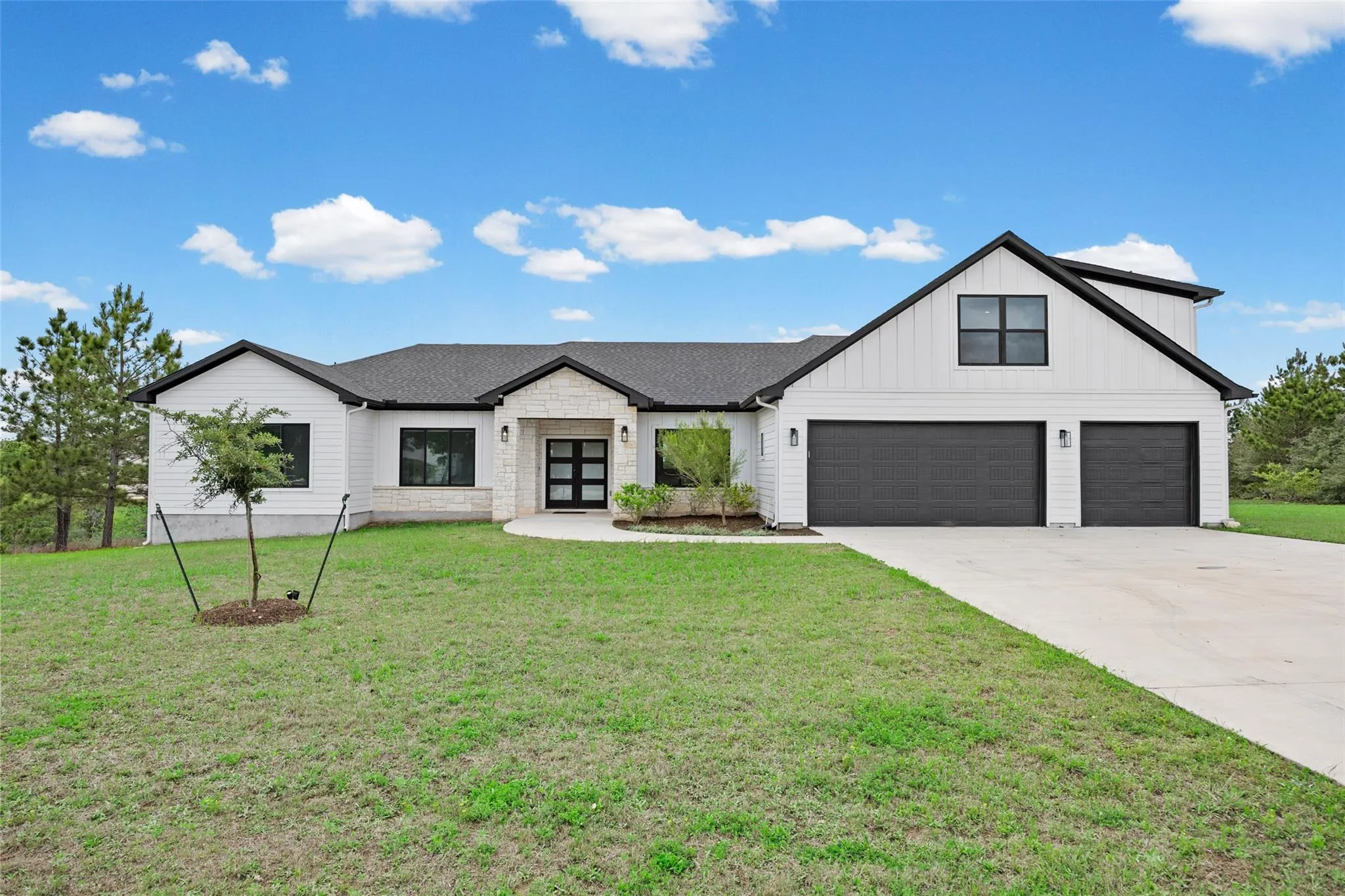 Photo of 111 TALL FOREST DR, Bastrop, TX, 78602