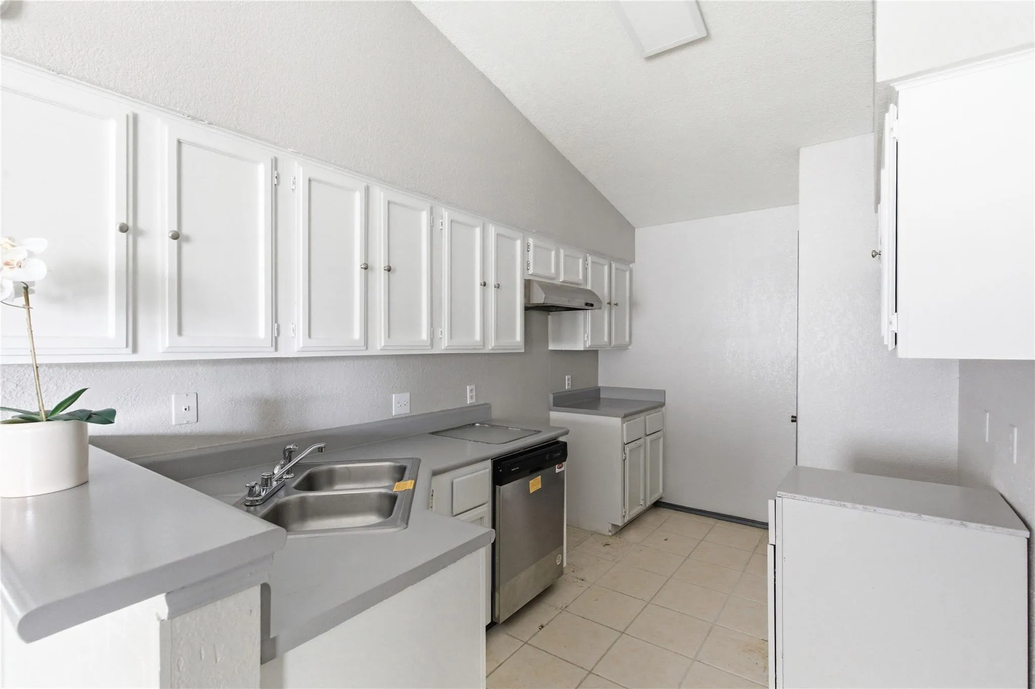Photo 4 of 10600 N PLATT RIVER DR