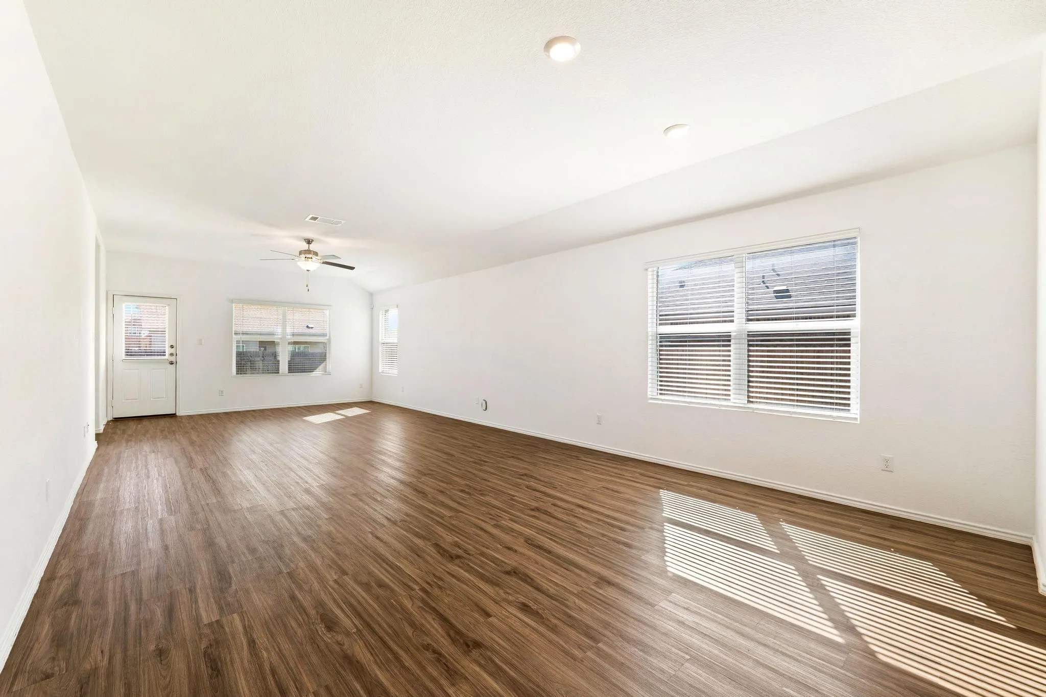 Photo 5 of 133 KONIK RD