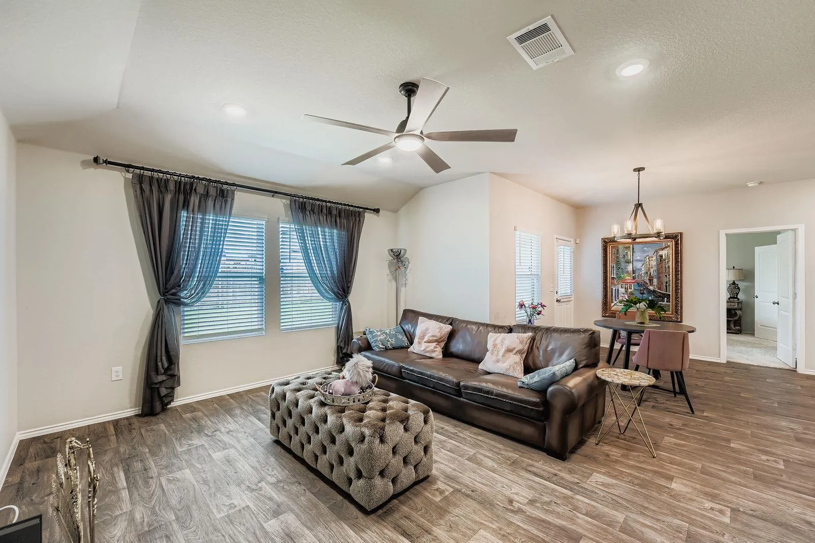 Photo 5 of 6008 SHANJIA DR