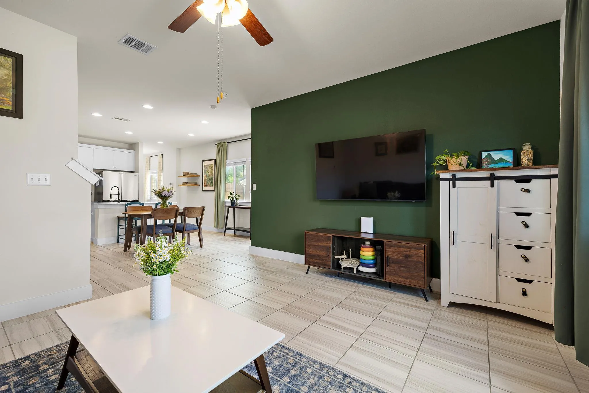 Photo 5 of 532 WHITE STEPPE WAY #252
