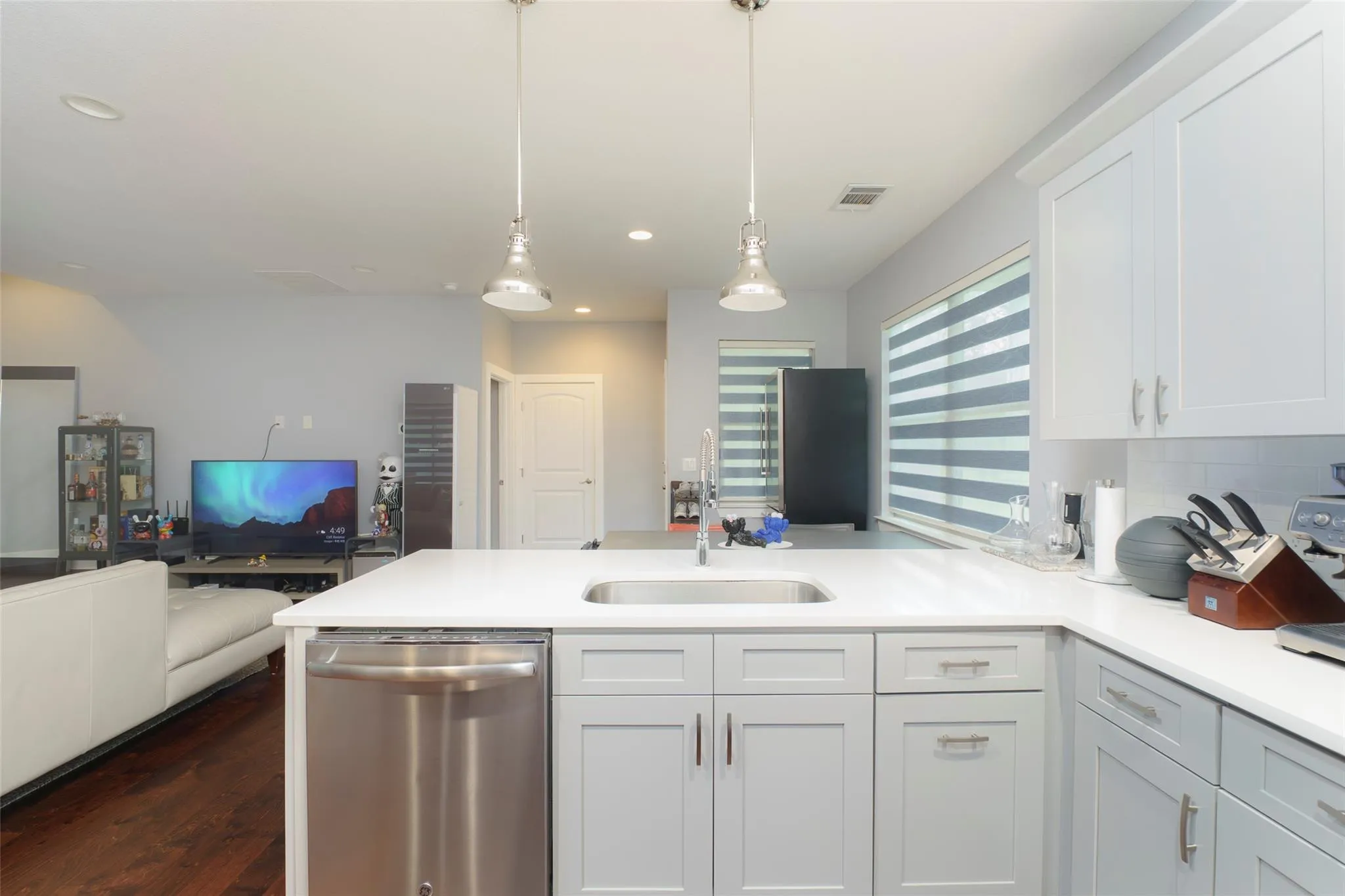 Photo 4 of 302 DELMAR AVE #B