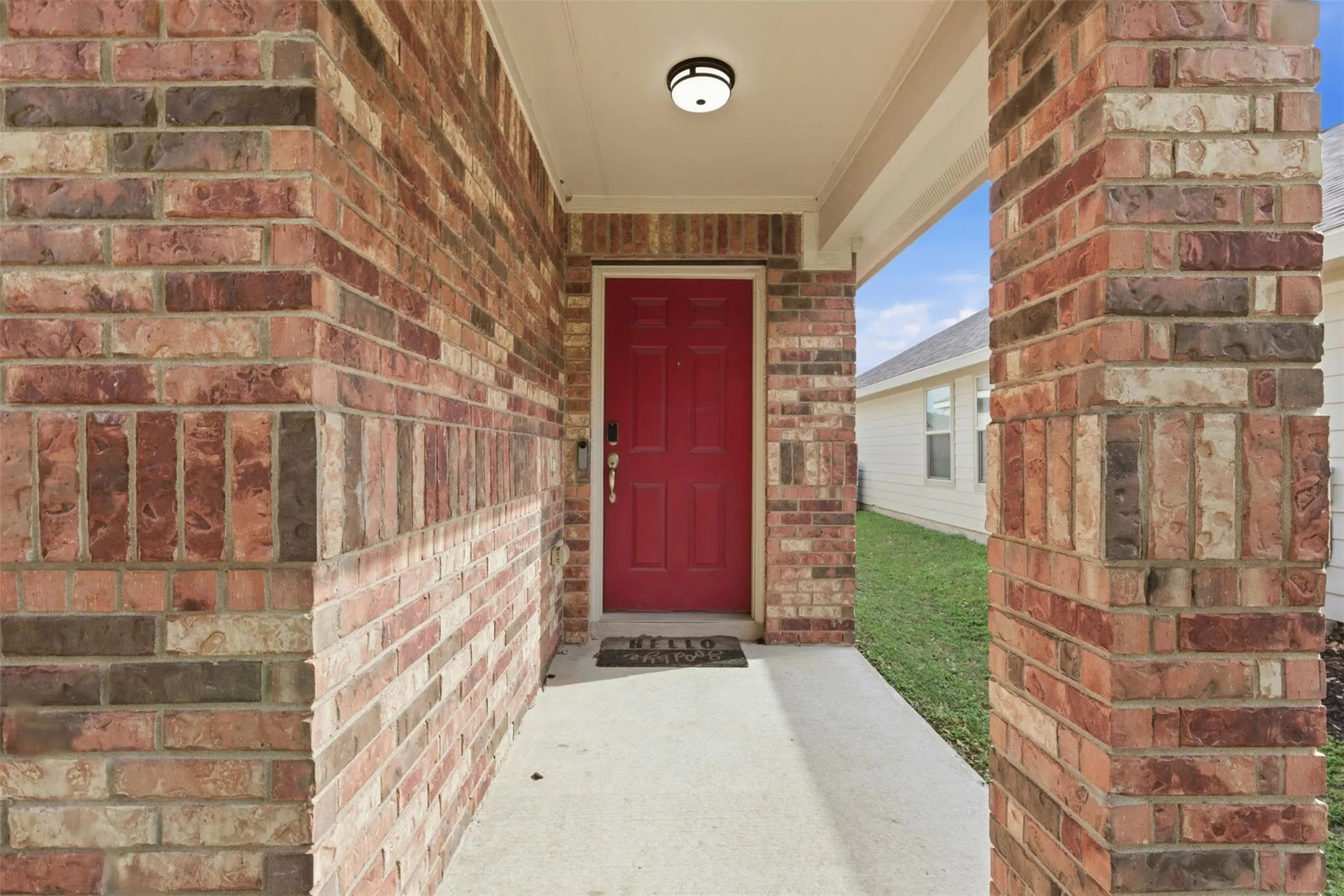 Photo 3 of 18420 CLOUDMORE LN