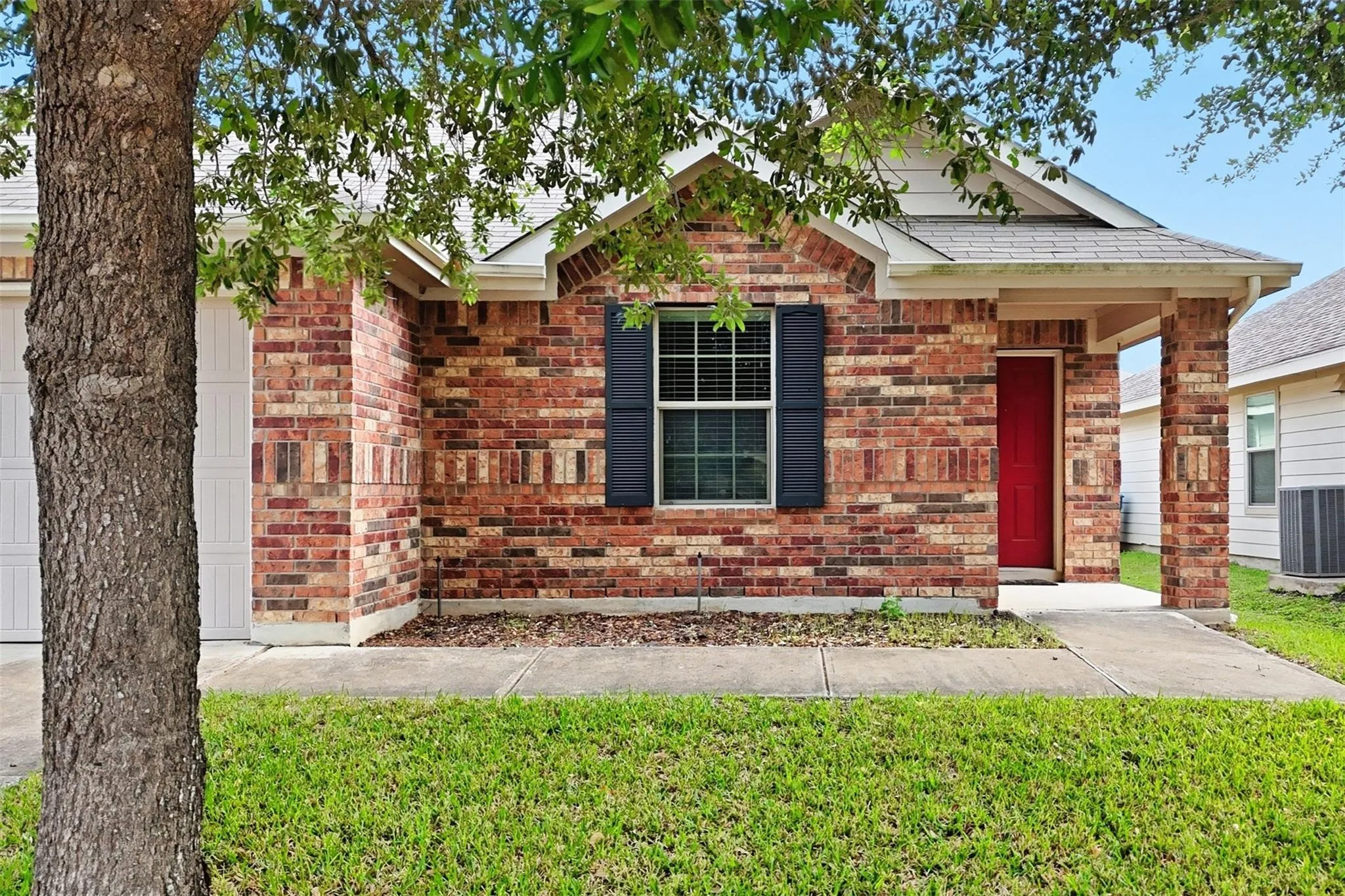 Photo 2 of 18420 CLOUDMORE LN