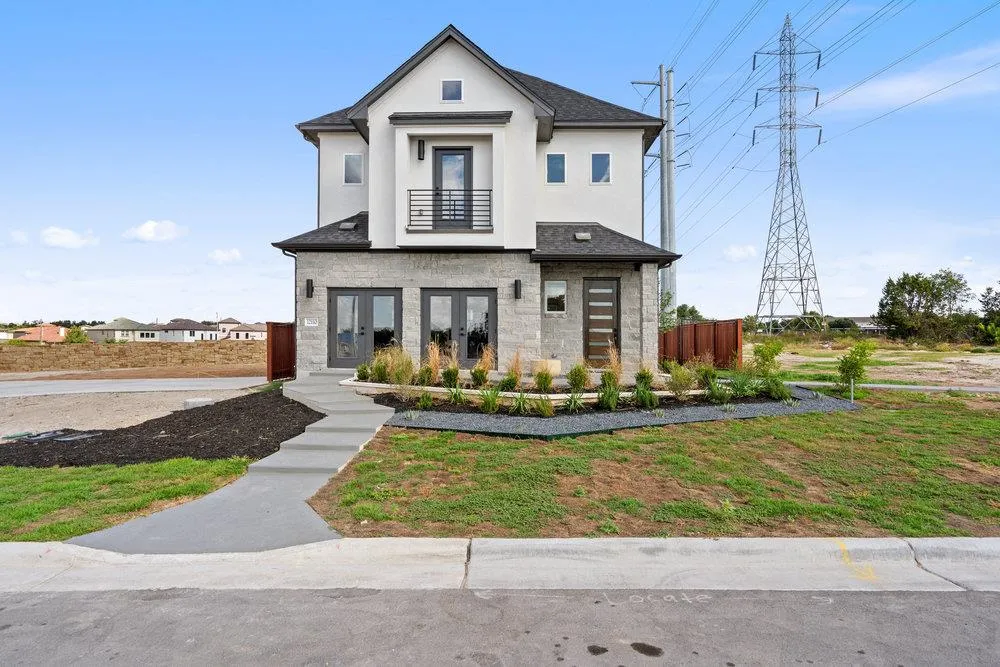 Photo of 2006 KIT CIR, Austin, 78758
