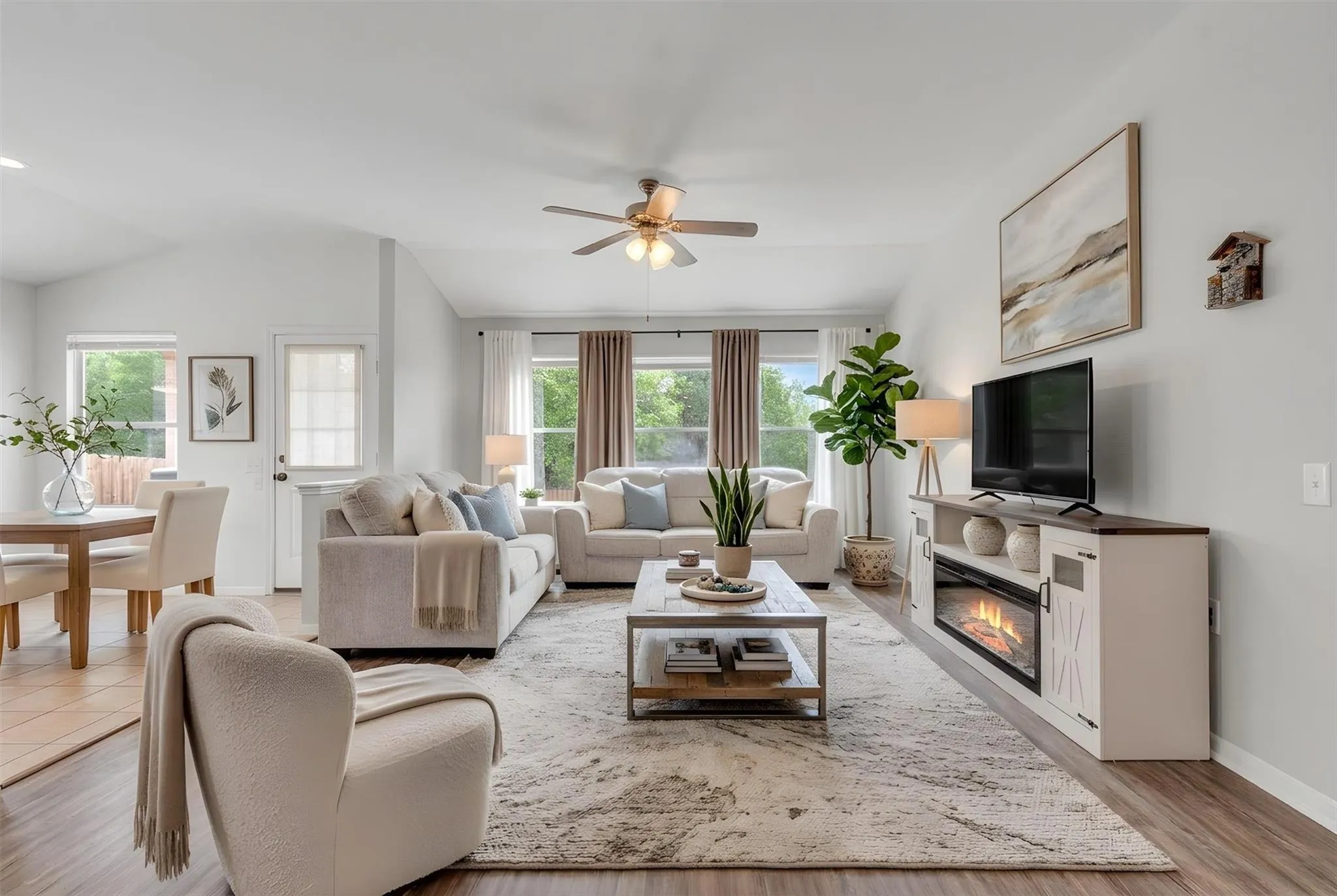 Photo 3 of 6105 CONSTELLATION CIR