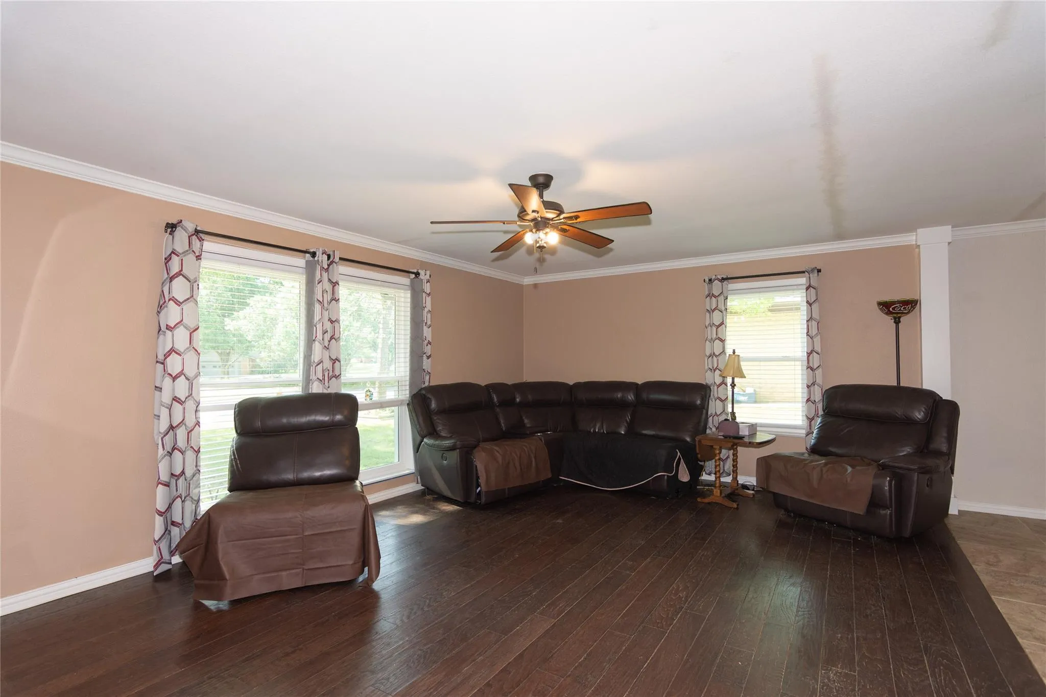Photo 5 of 1212 LAKE TERRACE DR
