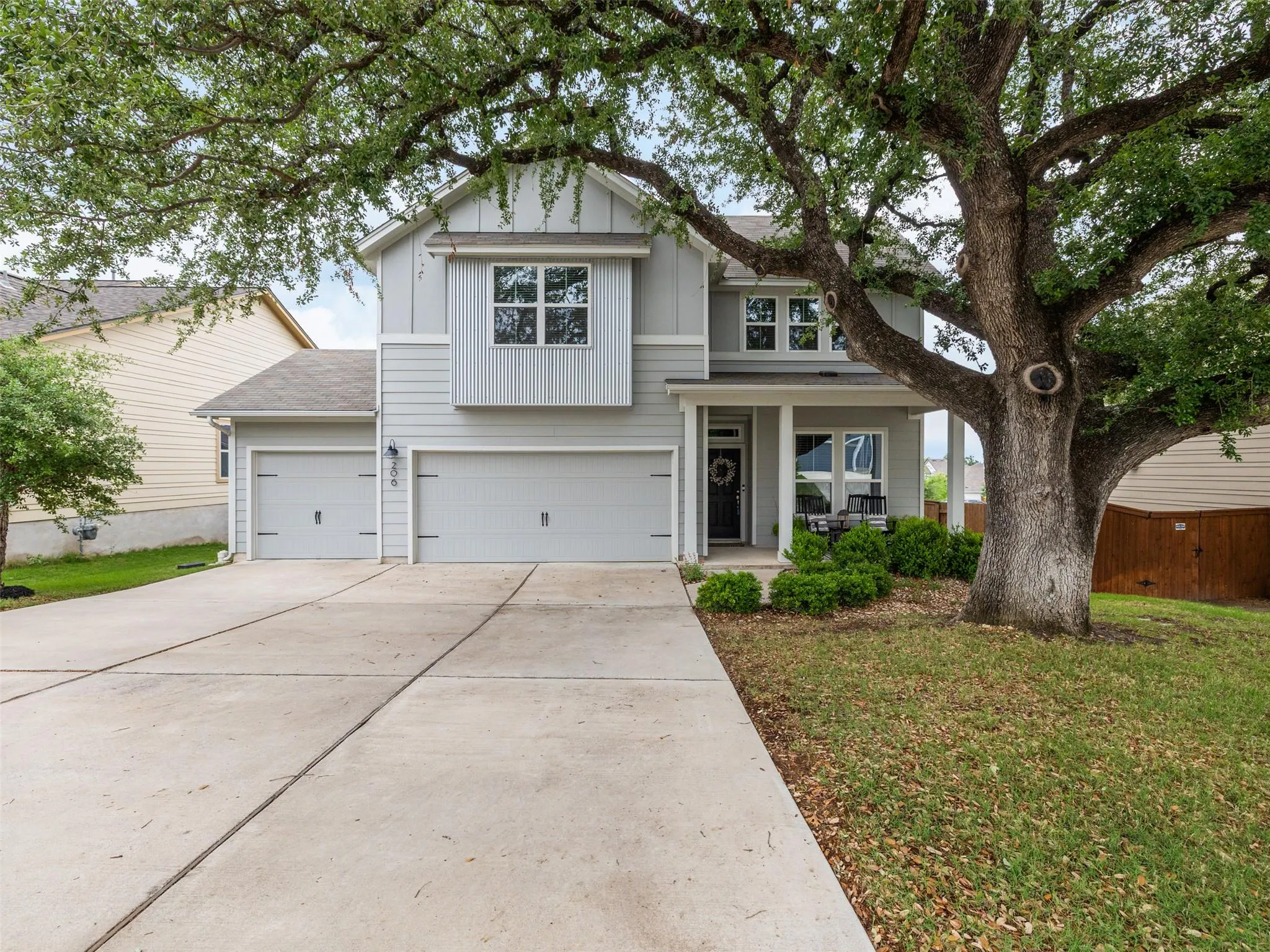 Photo of 206 ORCHARD PARK DR, Liberty Hill, TX, 78642