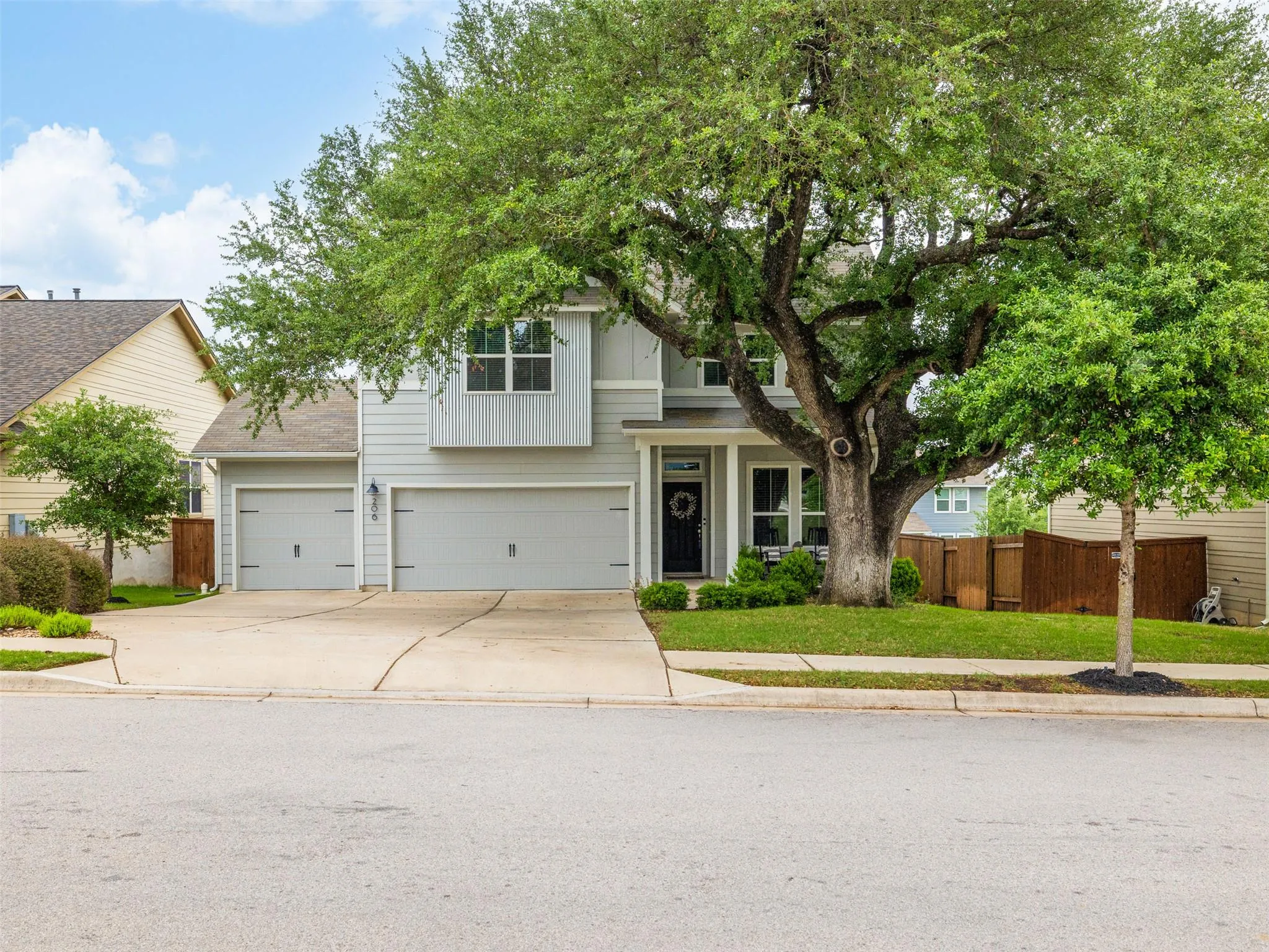 Photo 5 of 206 ORCHARD PARK DR