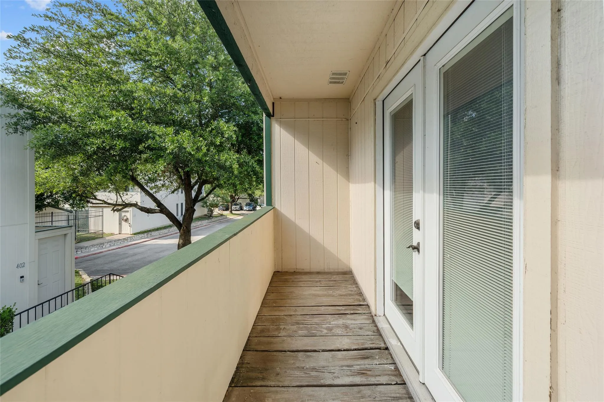Photo 4 of 6718 SILVERMINE DR #302