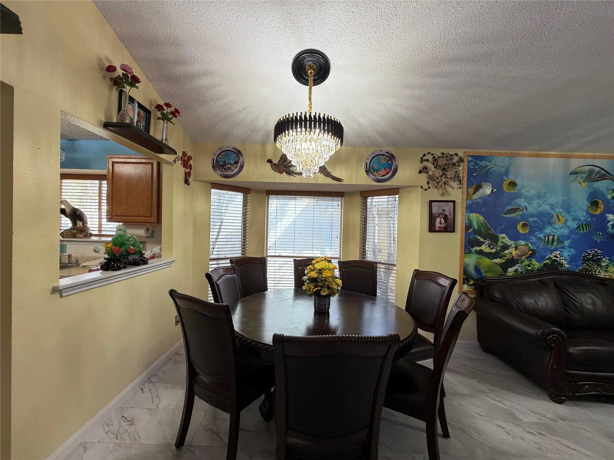 Photo 5 of 12321 YARMONT WAY