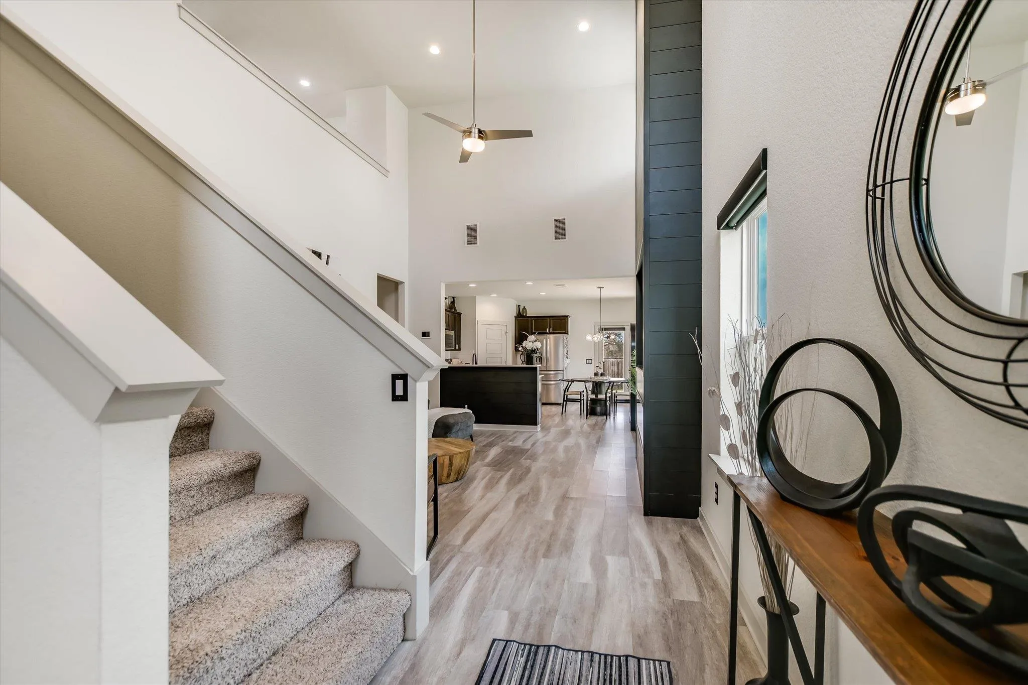 Photo 3 of 117 DESERTI RD