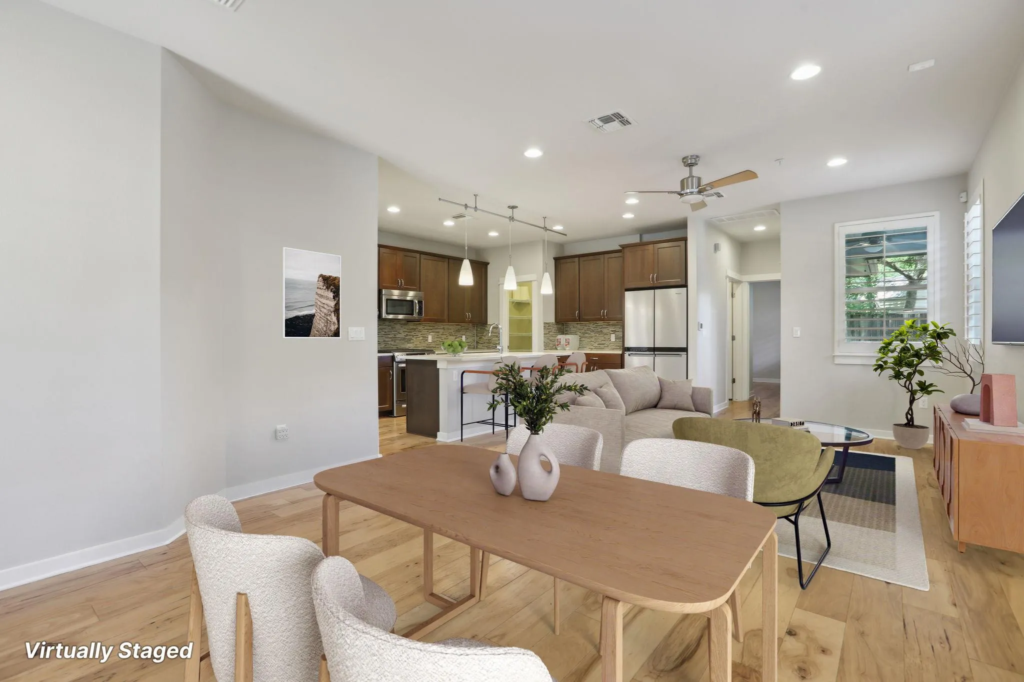 Photo 4 of 4008 VALLEY VIEW RD #A