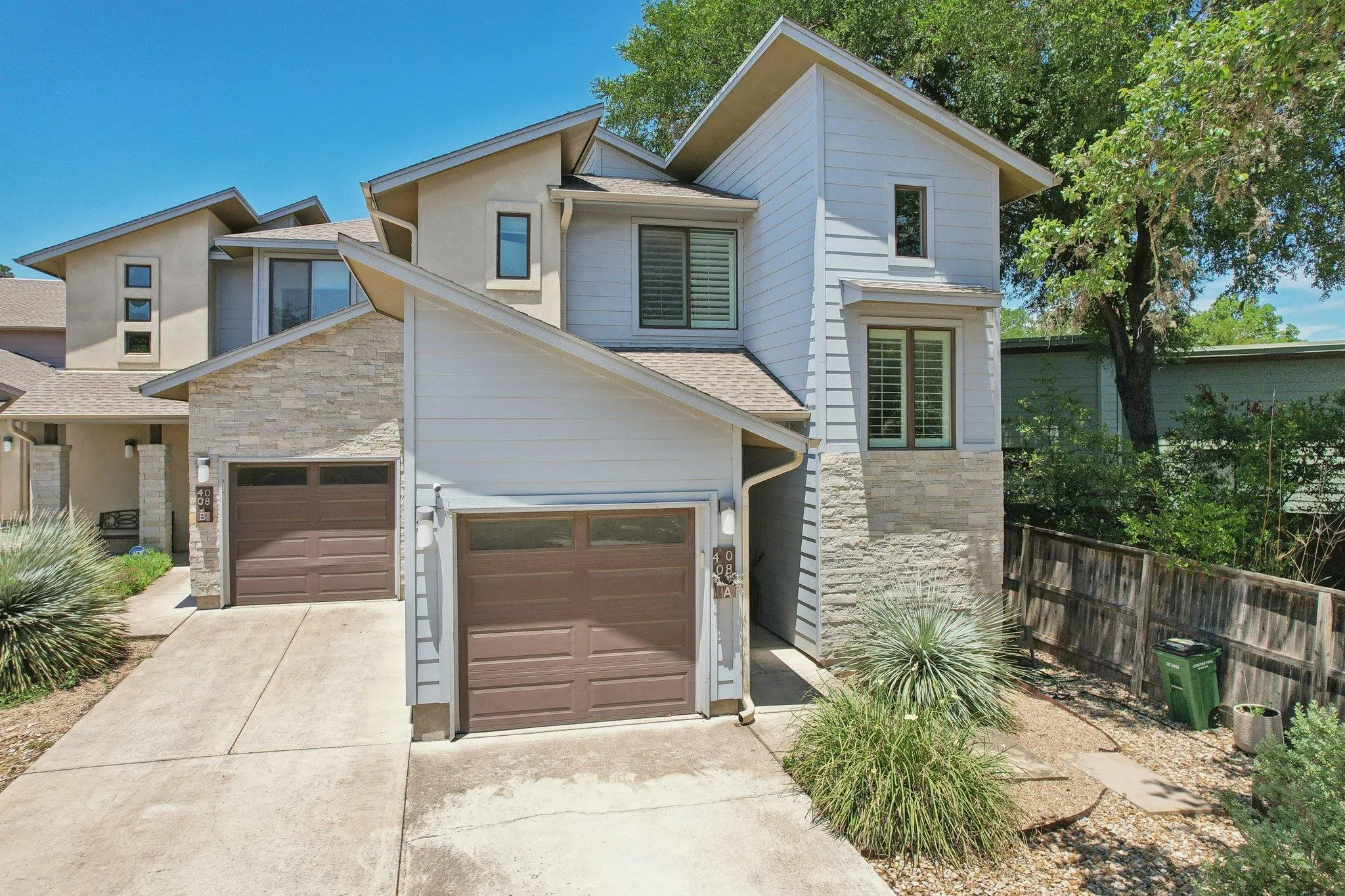 Photo 2 of 4008 VALLEY VIEW RD #A