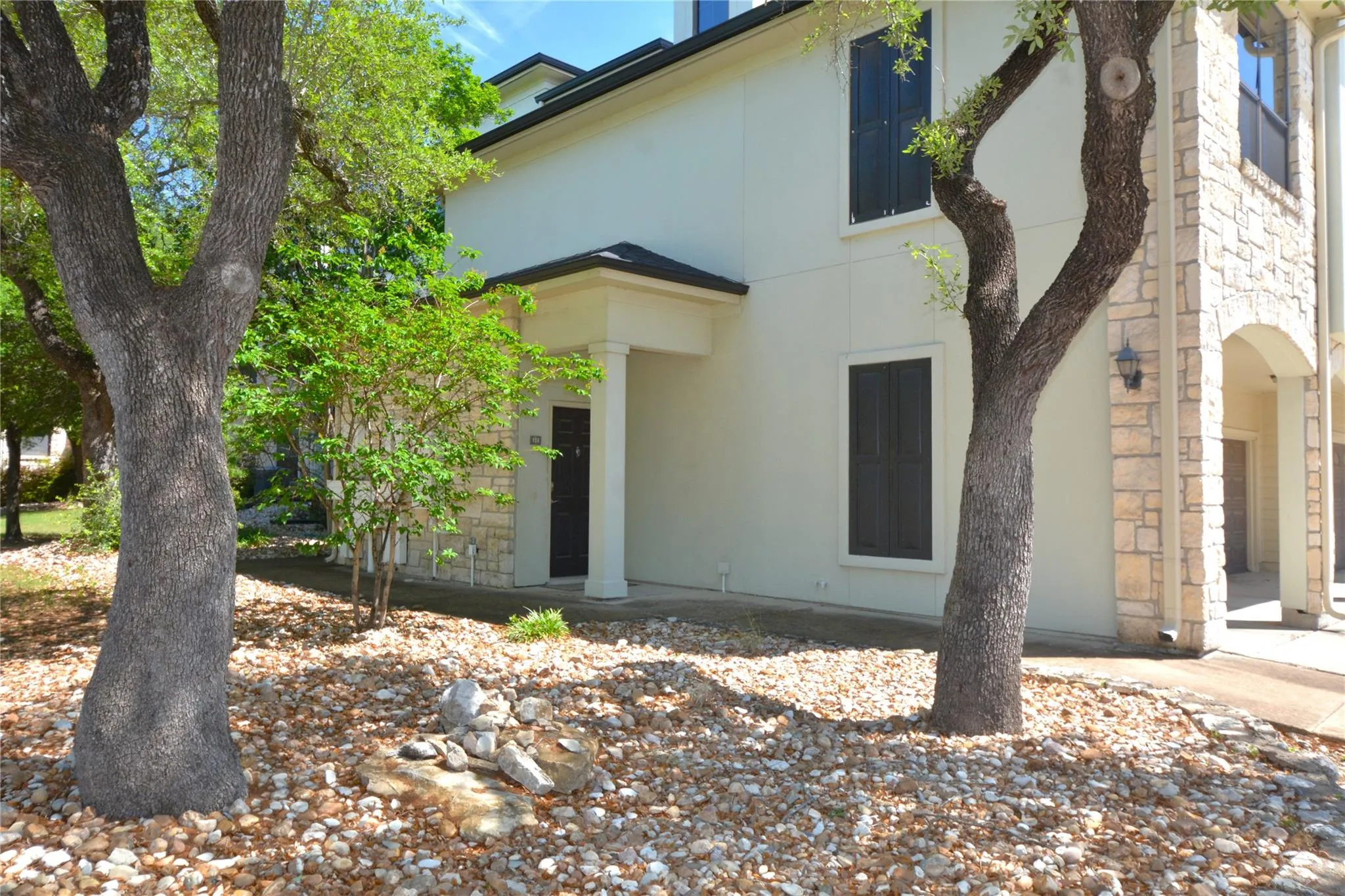 Photo 2 of 7701 RIALTO BLVD #124