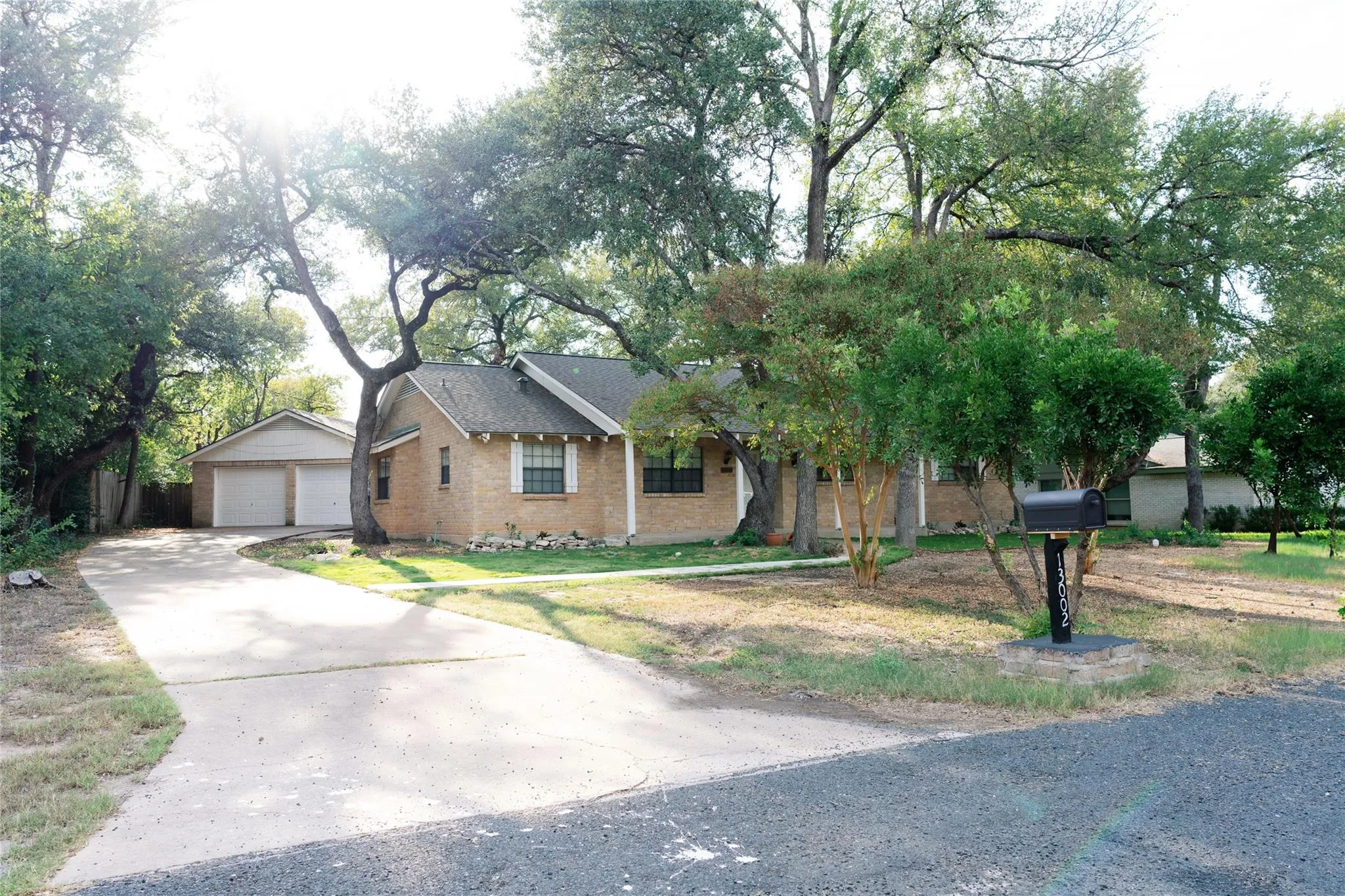 Photo 2 of 13002 CEDARHURST CIR